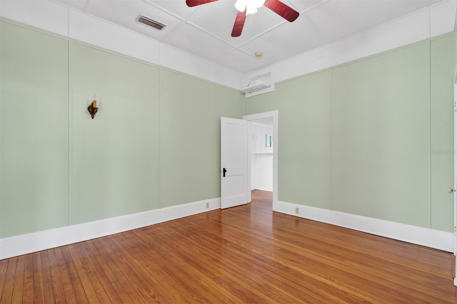 630 NE 6TH AVE, GAINESVILLE, FL, 32601