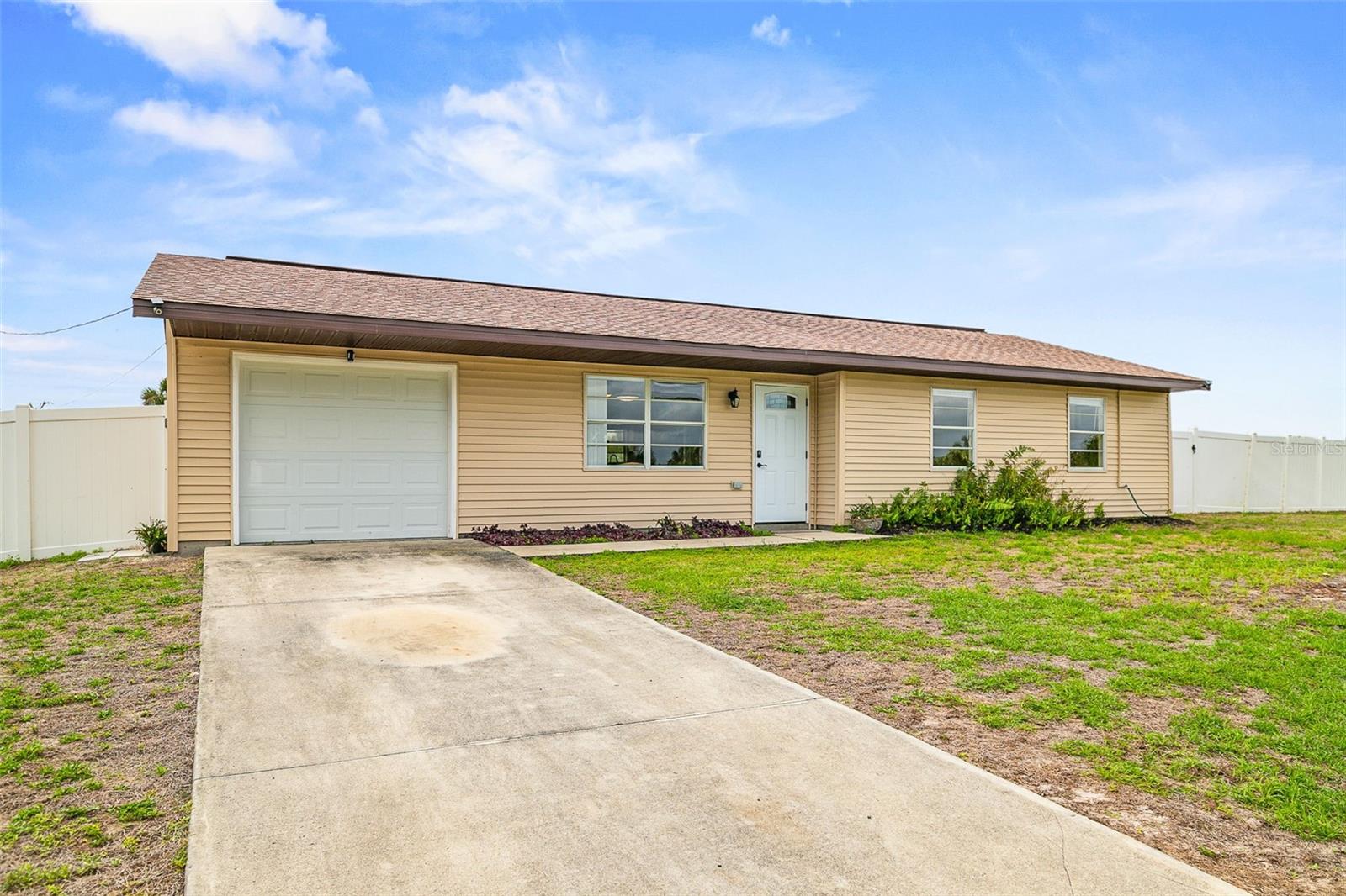 27035 MENTOR LN, PUNTA GORDA, FL, 33983