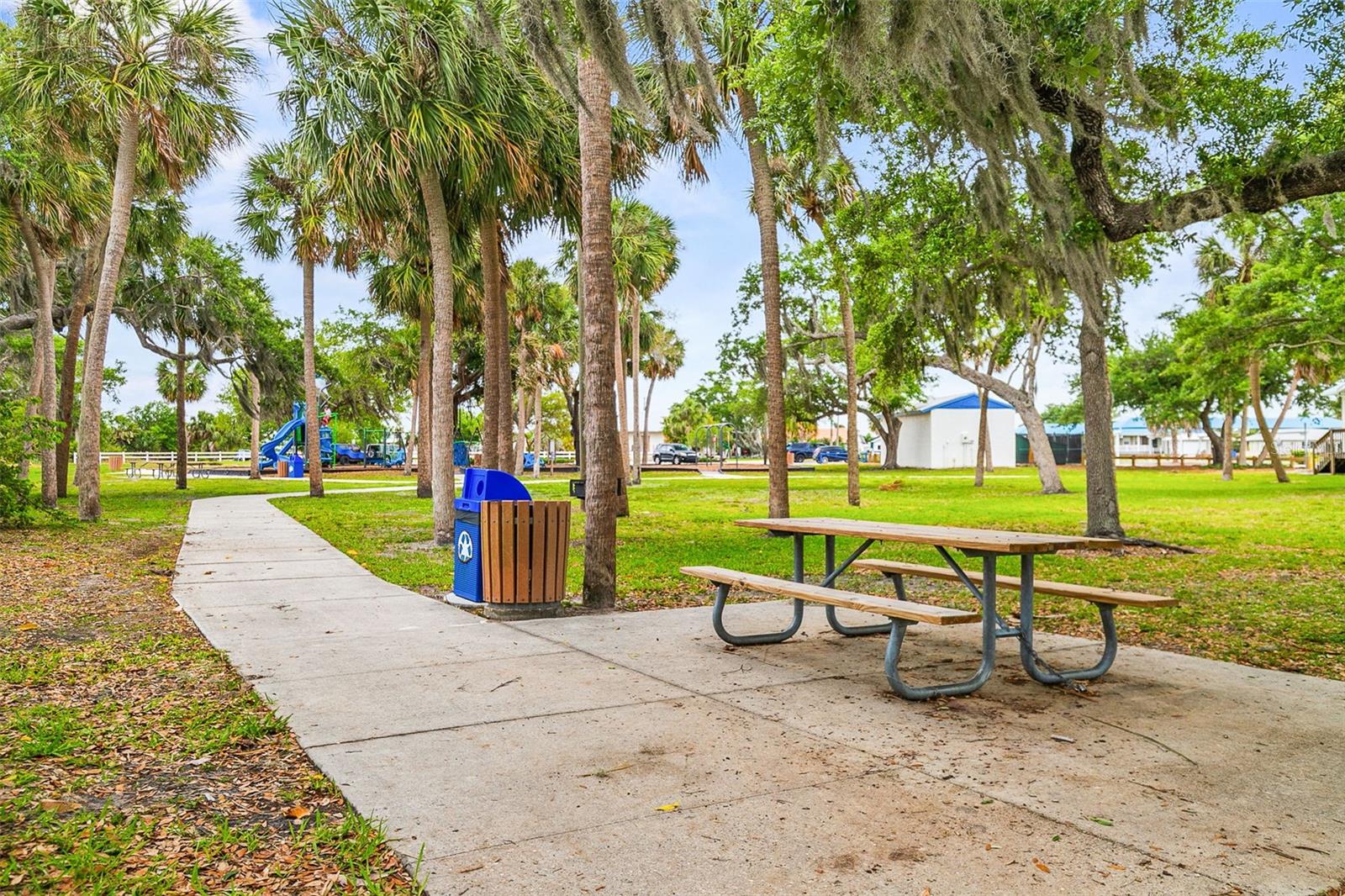 27035 MENTOR LN, PUNTA GORDA, FL, 33983