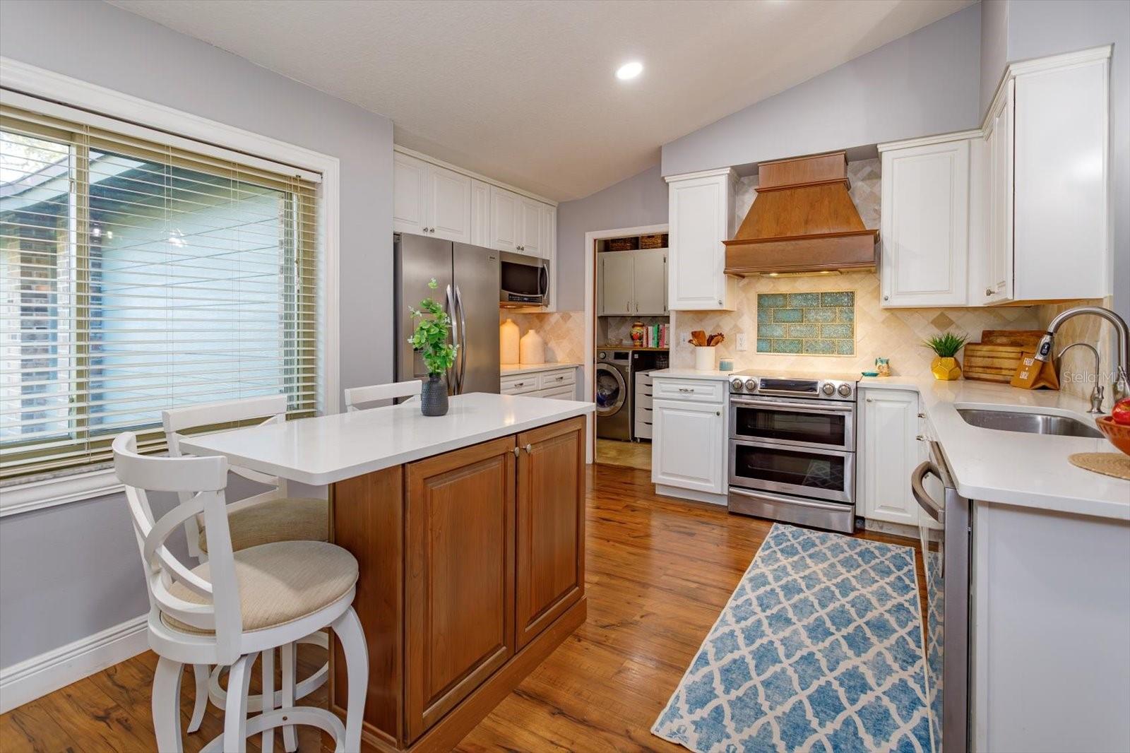 9237 SABAL PALM CIR, WINDERMERE, FL, 34786