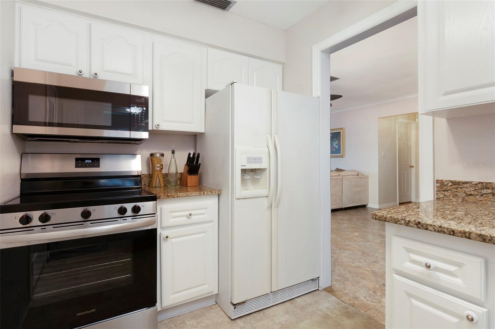 8303 ANNWOOD RD, SEMINOLE, FL, 33777