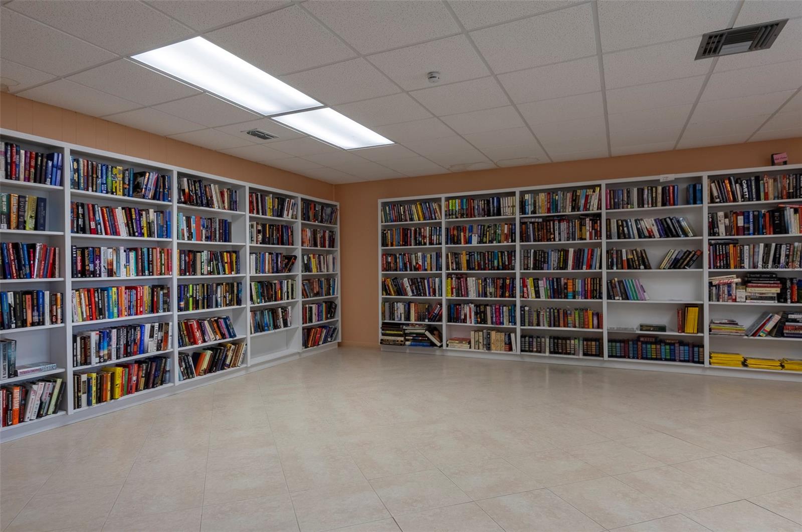 8303 ANNWOOD RD, SEMINOLE, FL, 33777