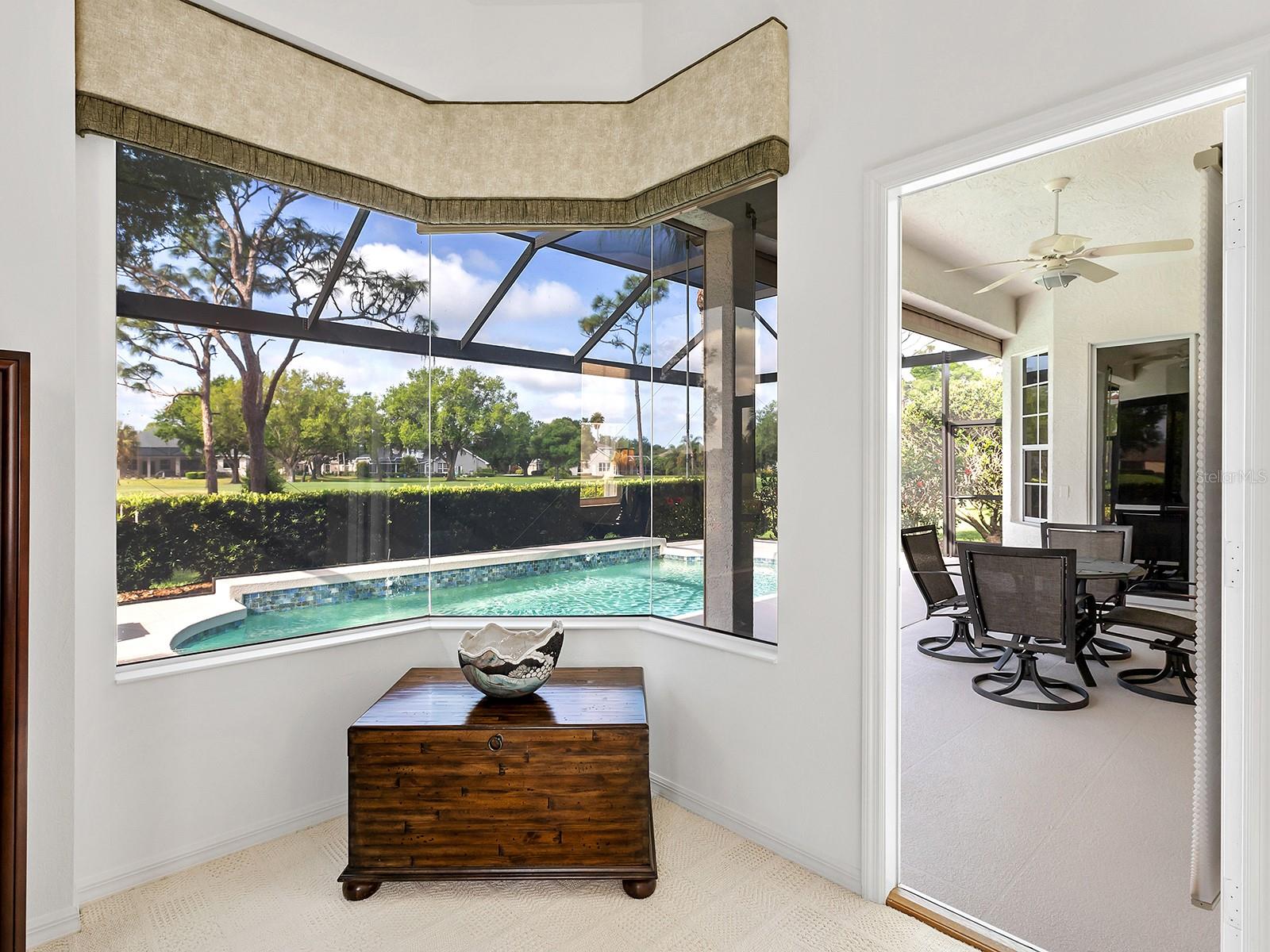 10106 GLENMORE AVE, BRADENTON, FL, 34202