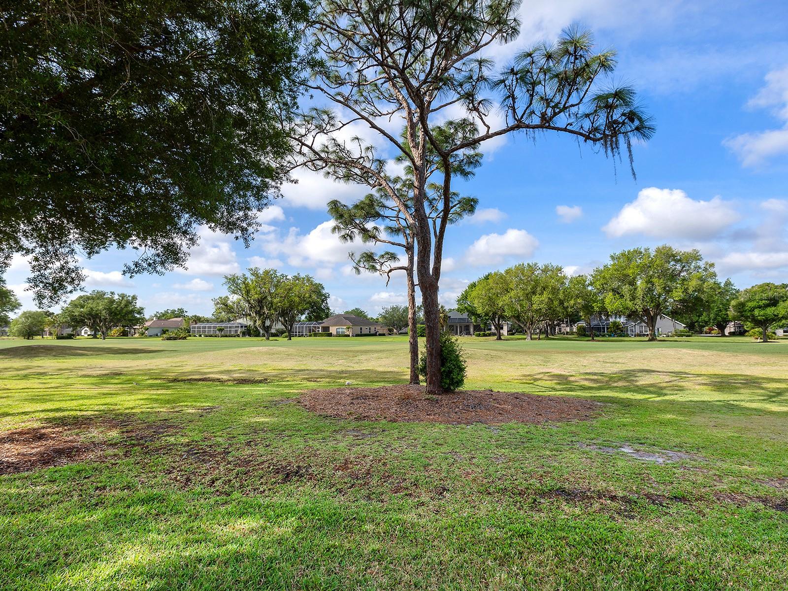 10106 GLENMORE AVE, BRADENTON, FL, 34202