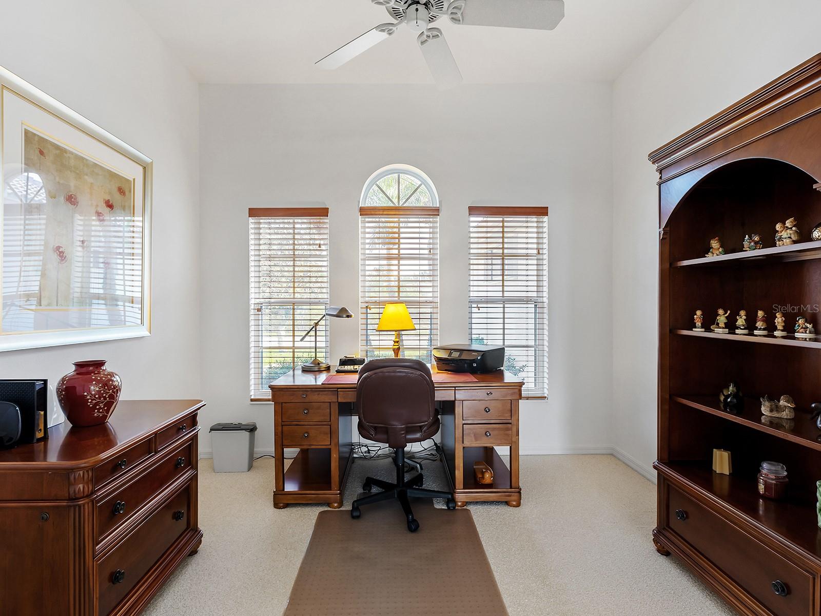 10106 GLENMORE AVE, BRADENTON, FL, 34202