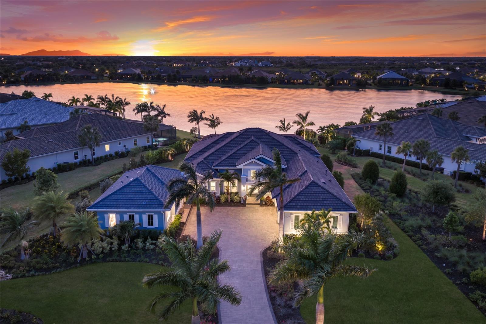 8134 PAVIA WAY, LAKEWOOD RANCH, FL, 34202