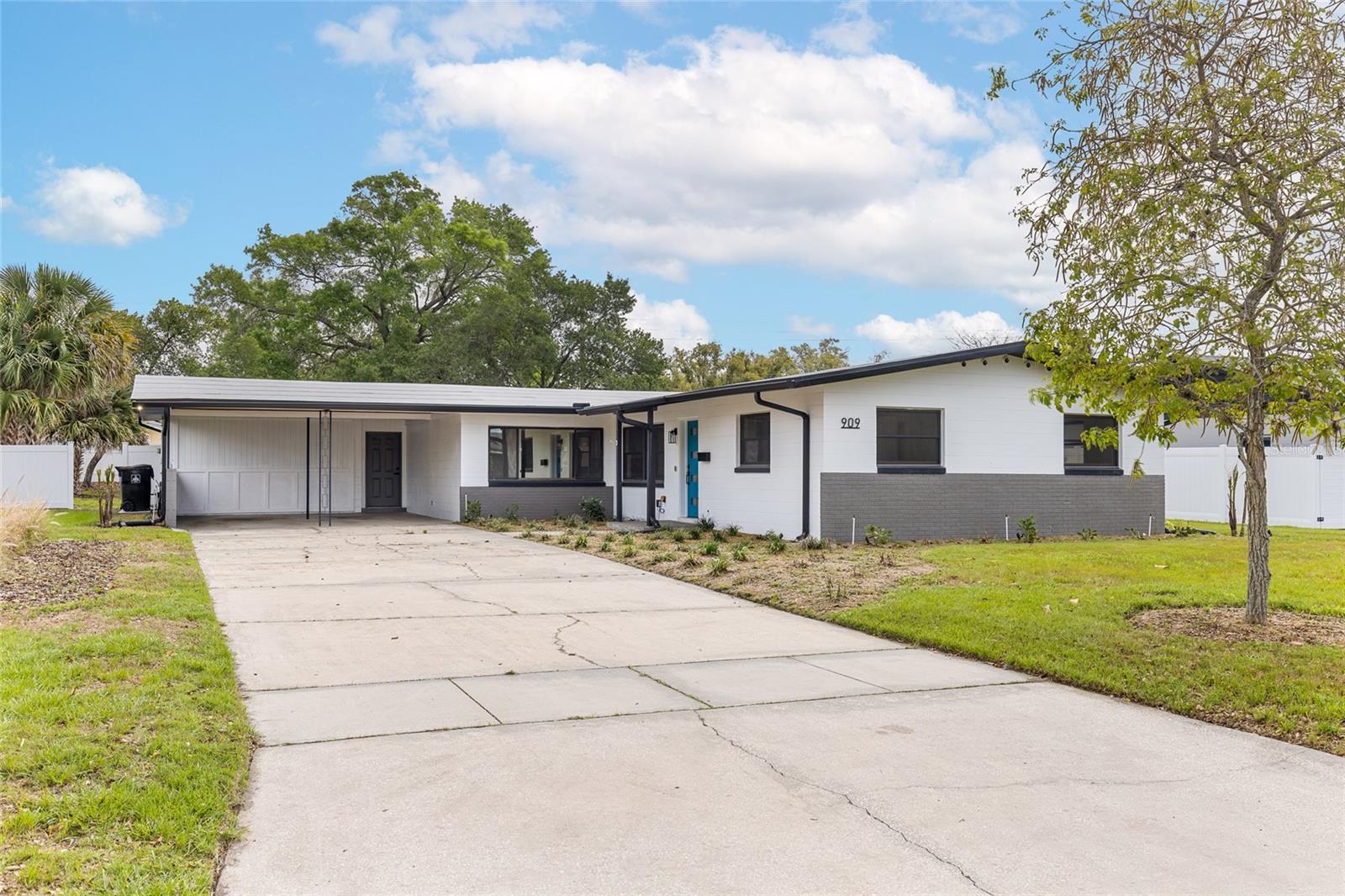 909 MARABON AVE, ORLANDO, FL, 32806