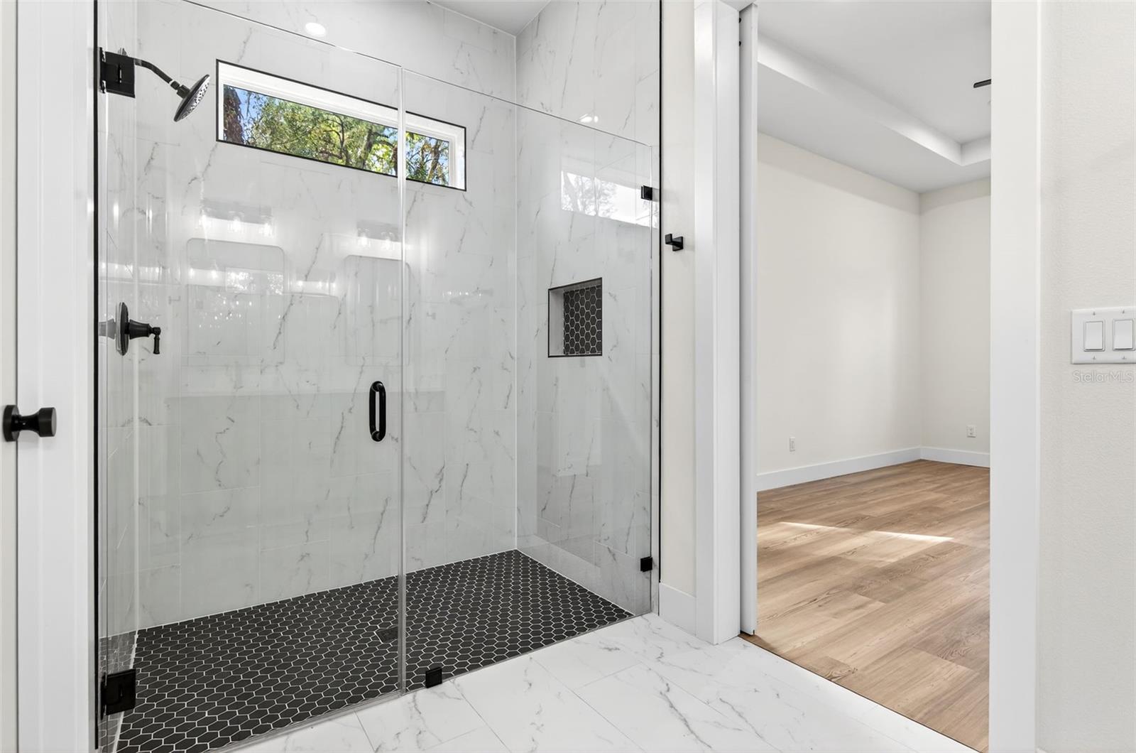 37700 DIXIE AVE, DADE CITY, FL, 33525