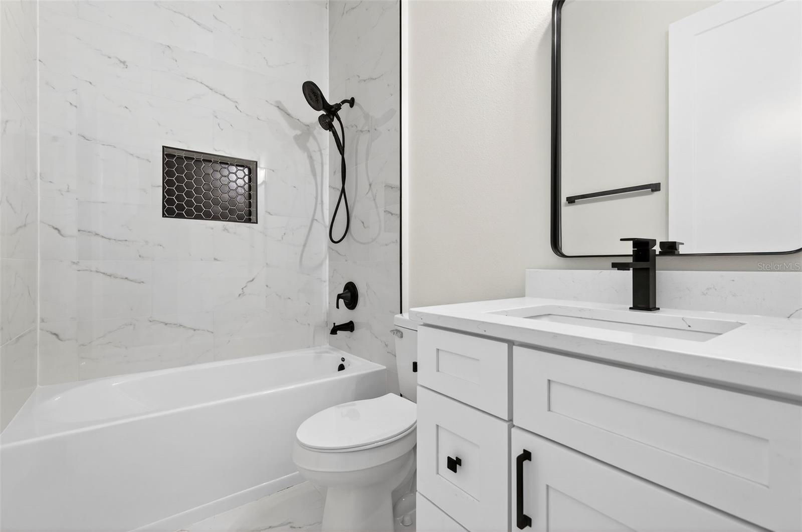 37700 DIXIE AVE, DADE CITY, FL, 33525