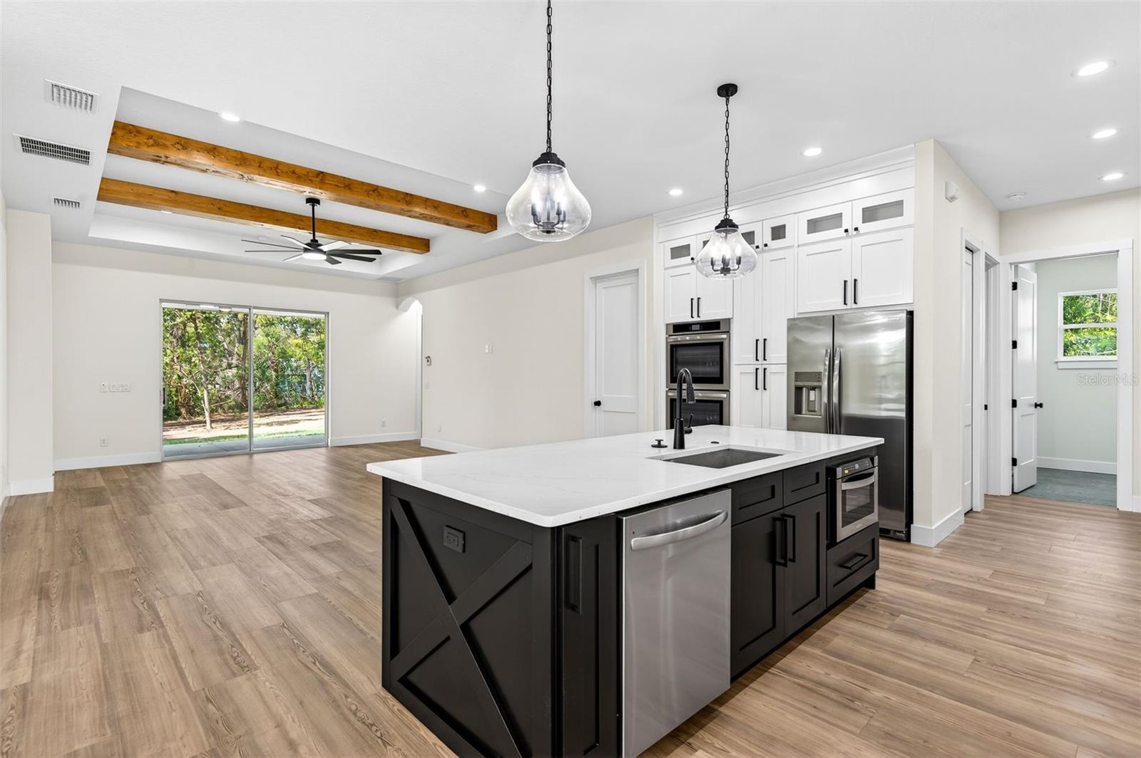 37700 DIXIE AVE, DADE CITY, FL, 33525