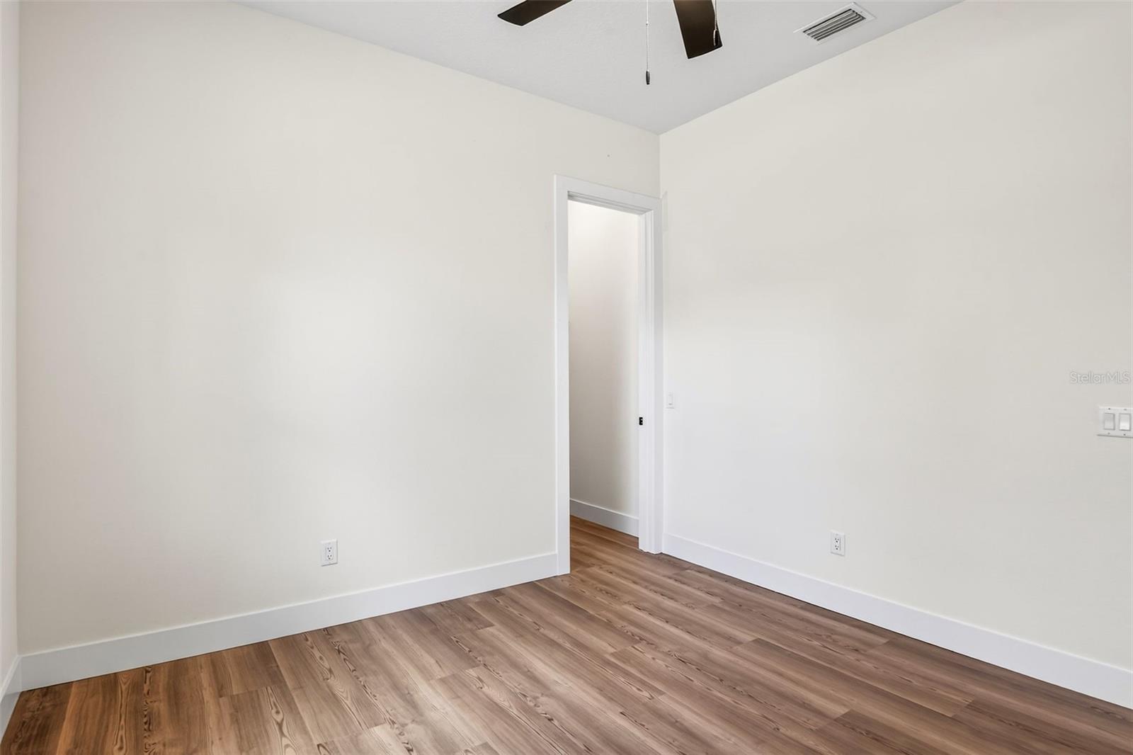 37700 DIXIE AVE, DADE CITY, FL, 33525