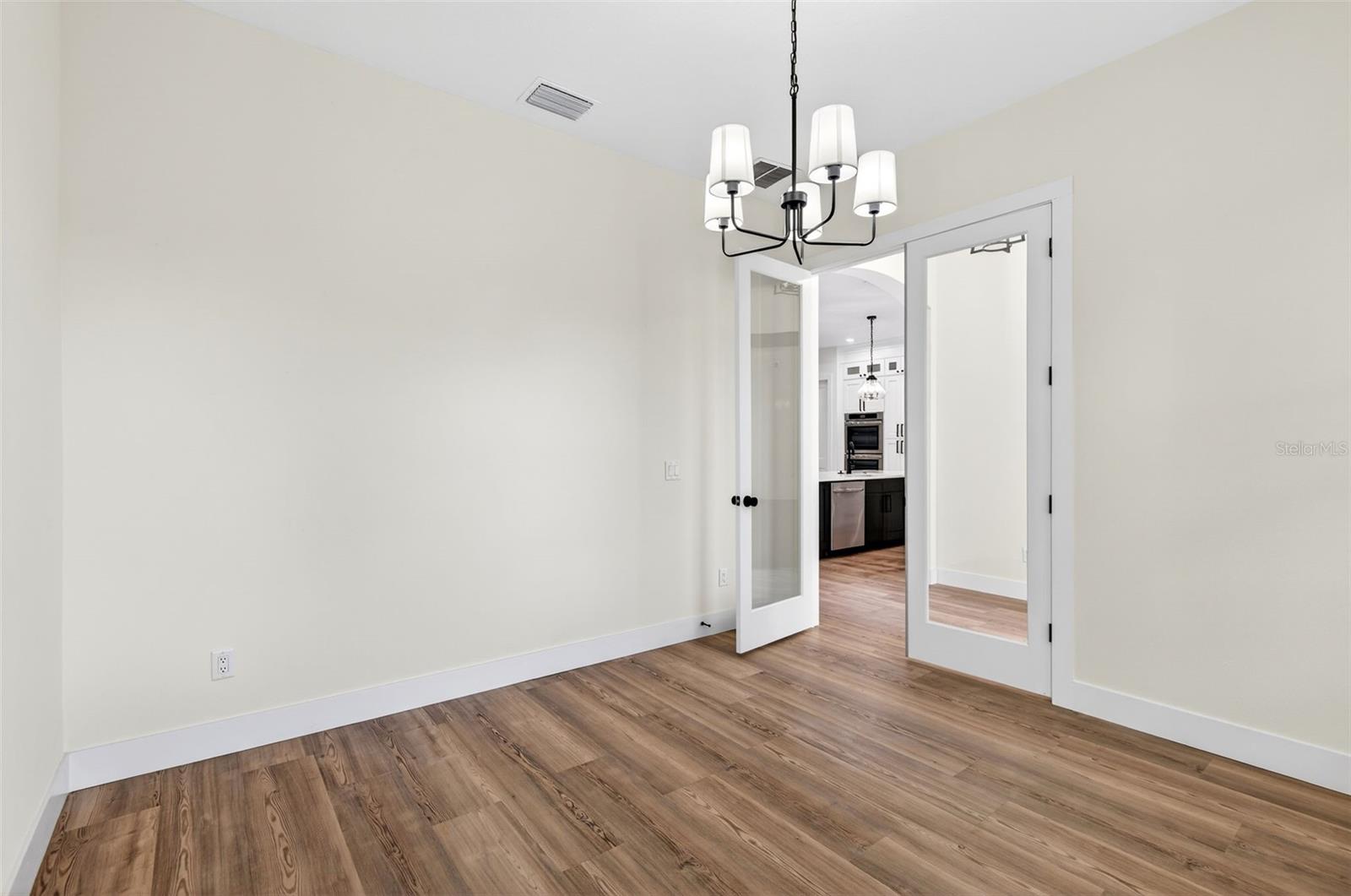 37700 DIXIE AVE, DADE CITY, FL, 33525