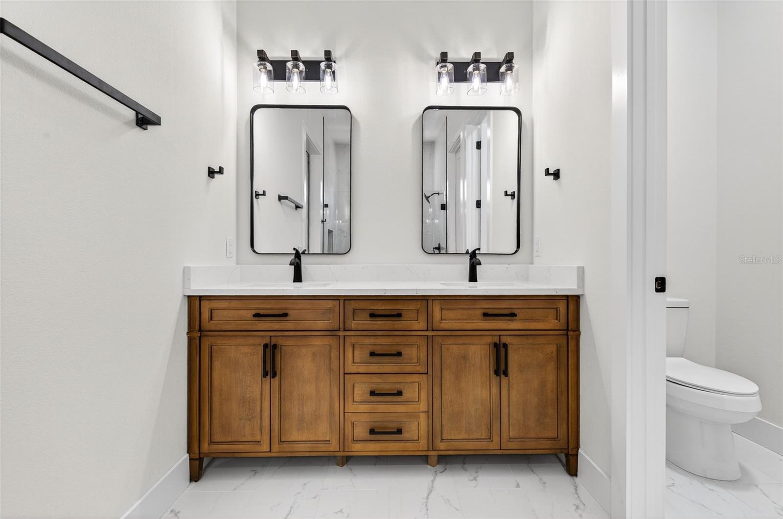 37700 DIXIE AVE, DADE CITY, FL, 33525