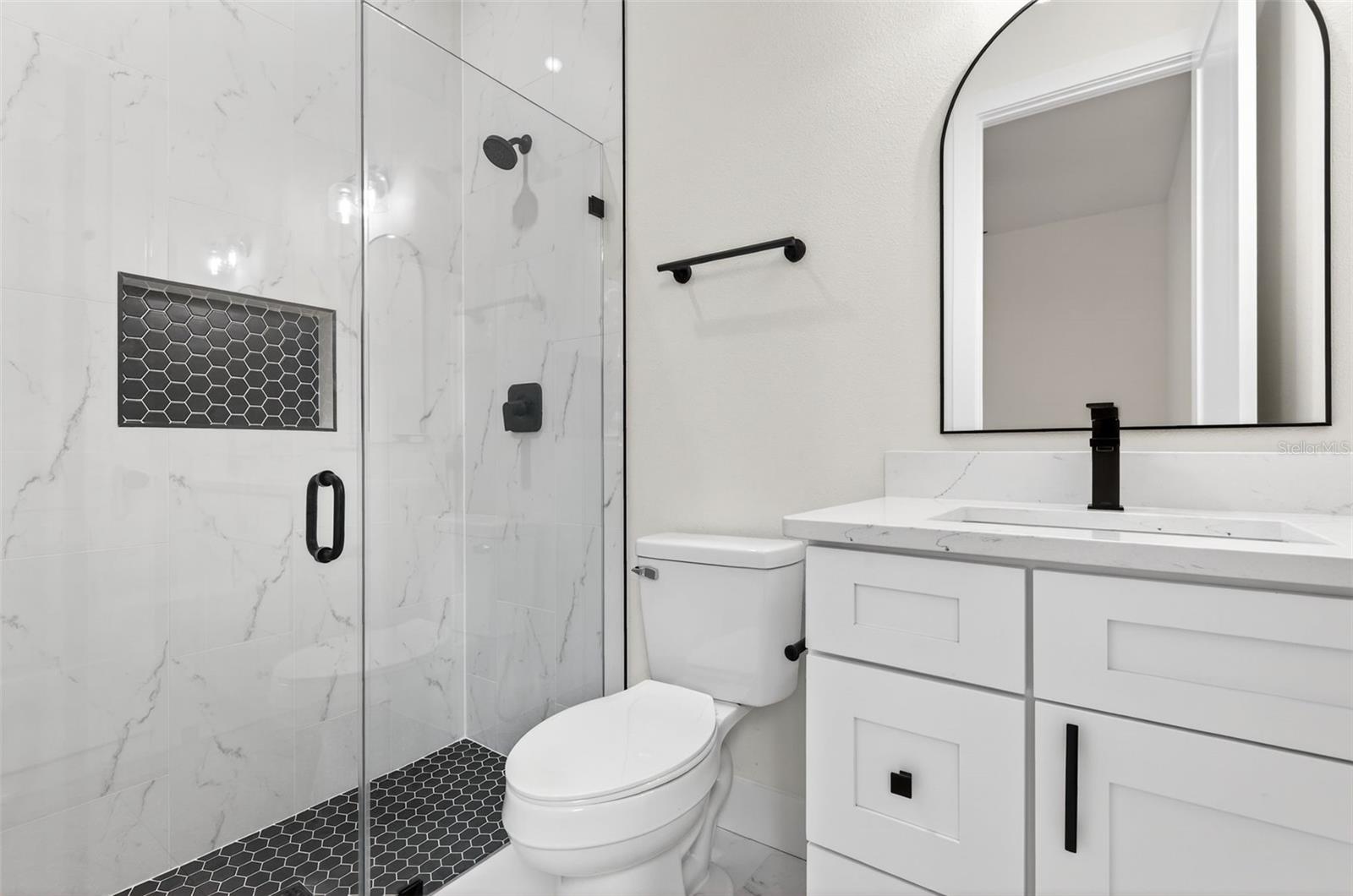 37700 DIXIE AVE, DADE CITY, FL, 33525