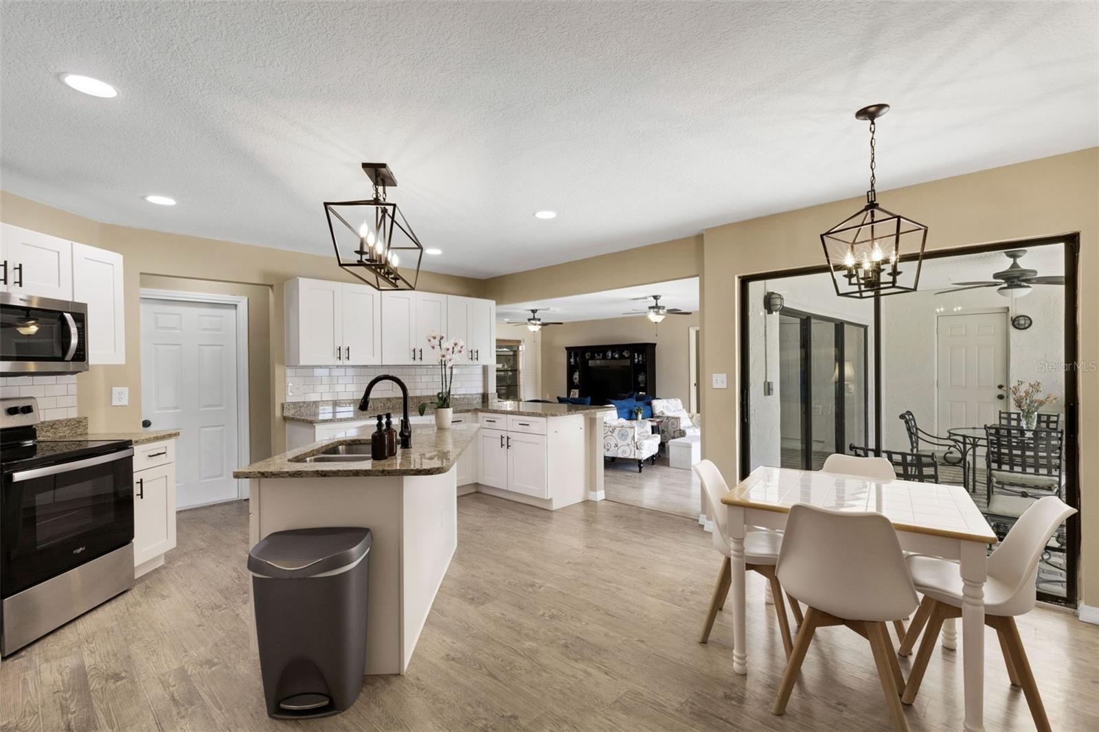 126 WOODSIDE DR, LAKELAND, FL, 33813