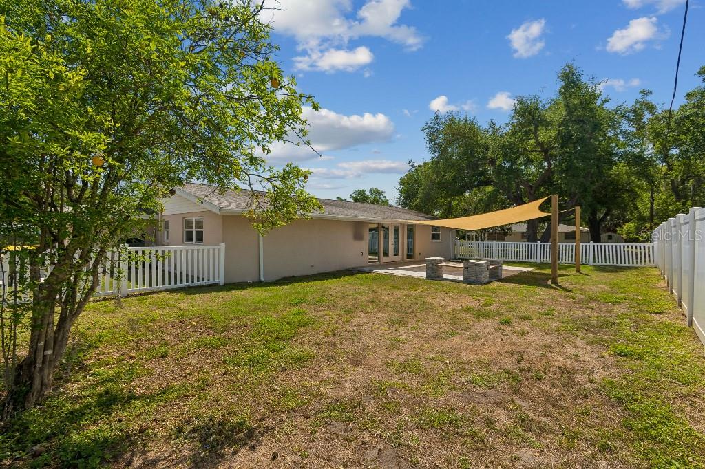 994 S BRINK AVE, SARASOTA, FL, 34237