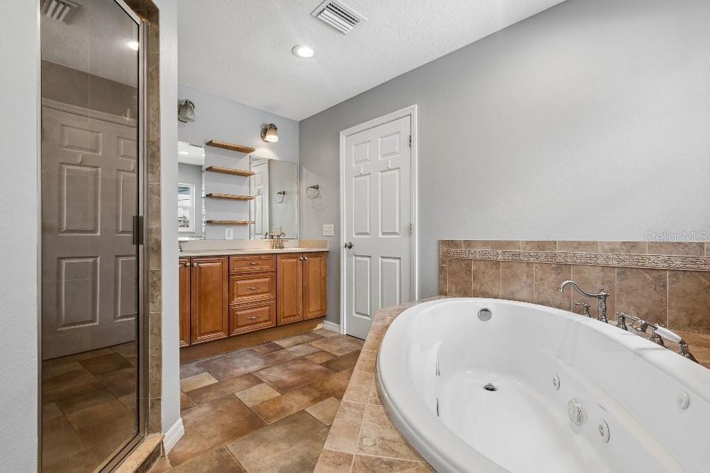 994 S BRINK AVE, SARASOTA, FL, 34237