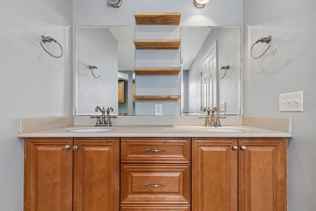 994 S BRINK AVE, SARASOTA, FL, 34237