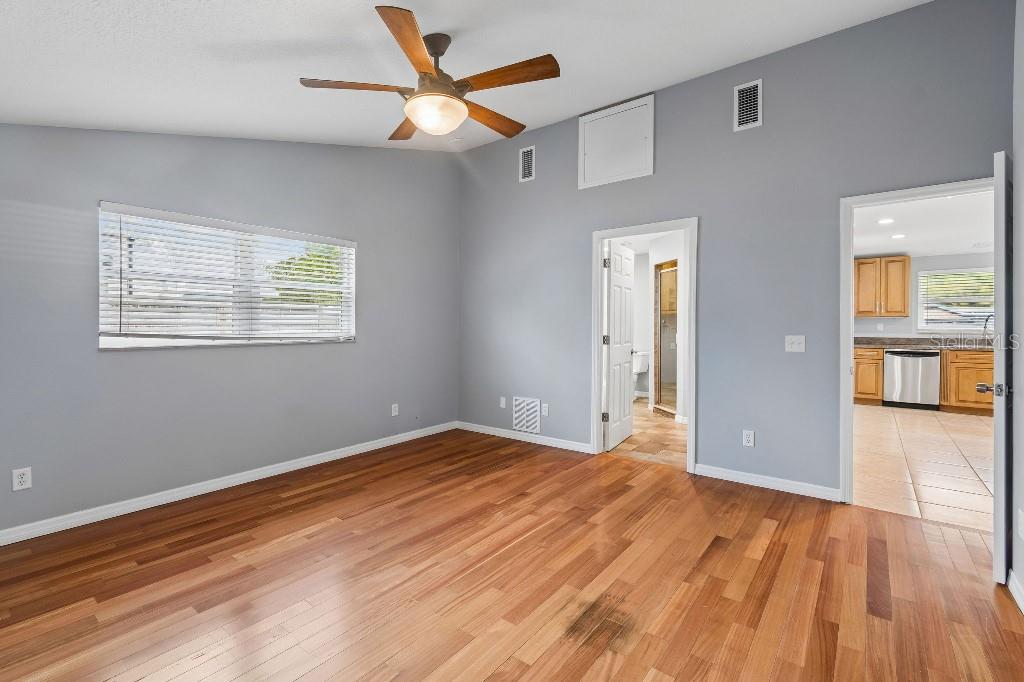 994 S BRINK AVE, SARASOTA, FL, 34237