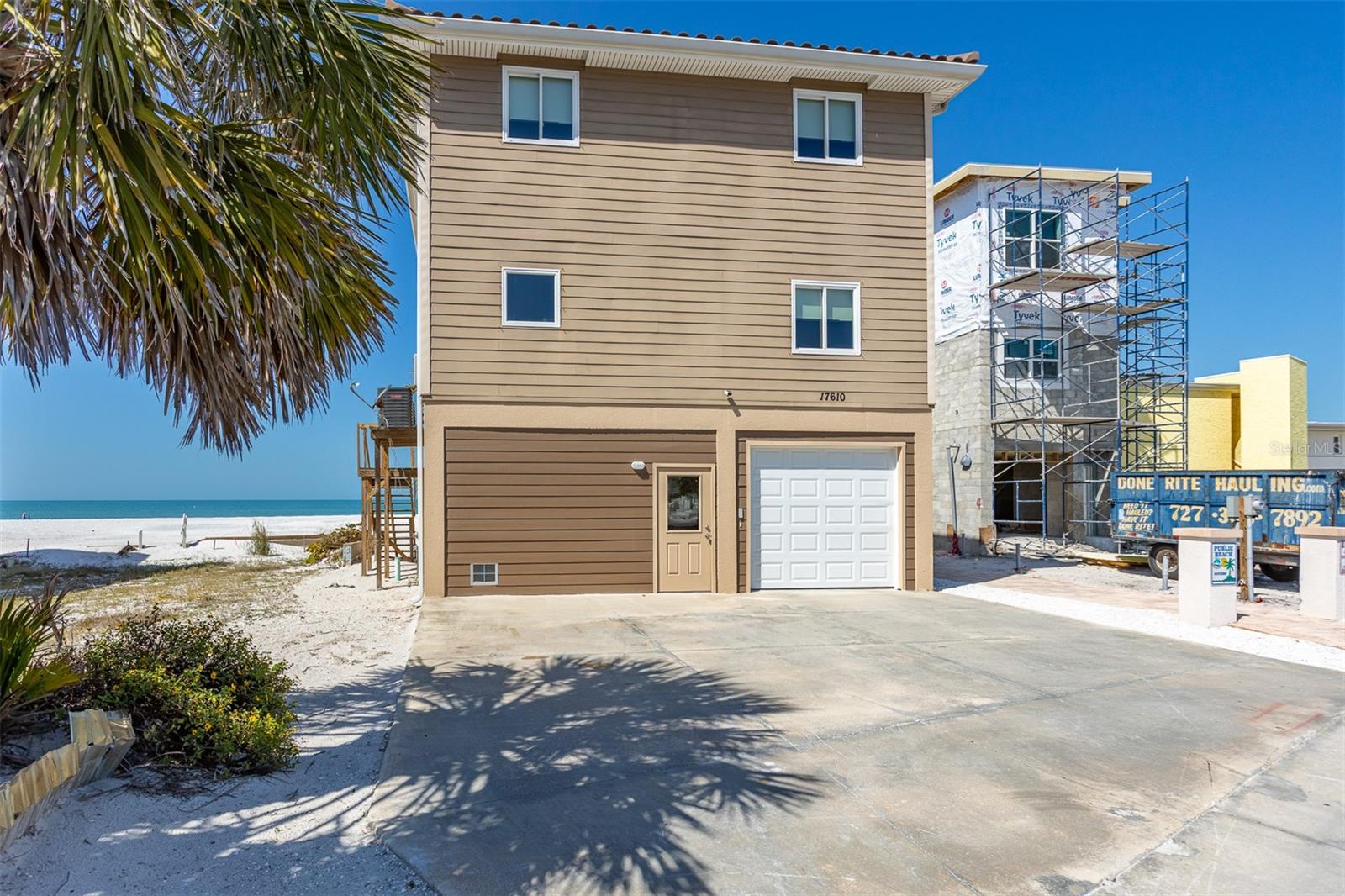 17610 LEE AVE, REDINGTON SHORES, FL, 33708