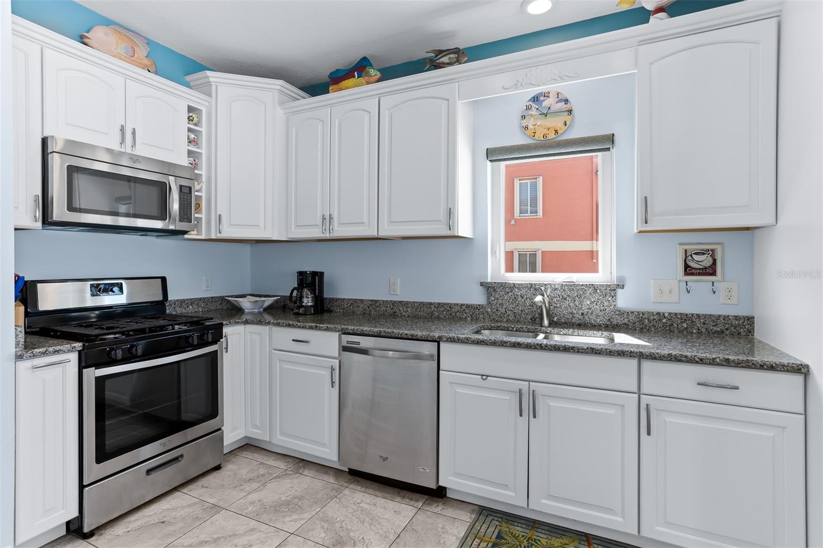17610 LEE AVE, REDINGTON SHORES, FL, 33708