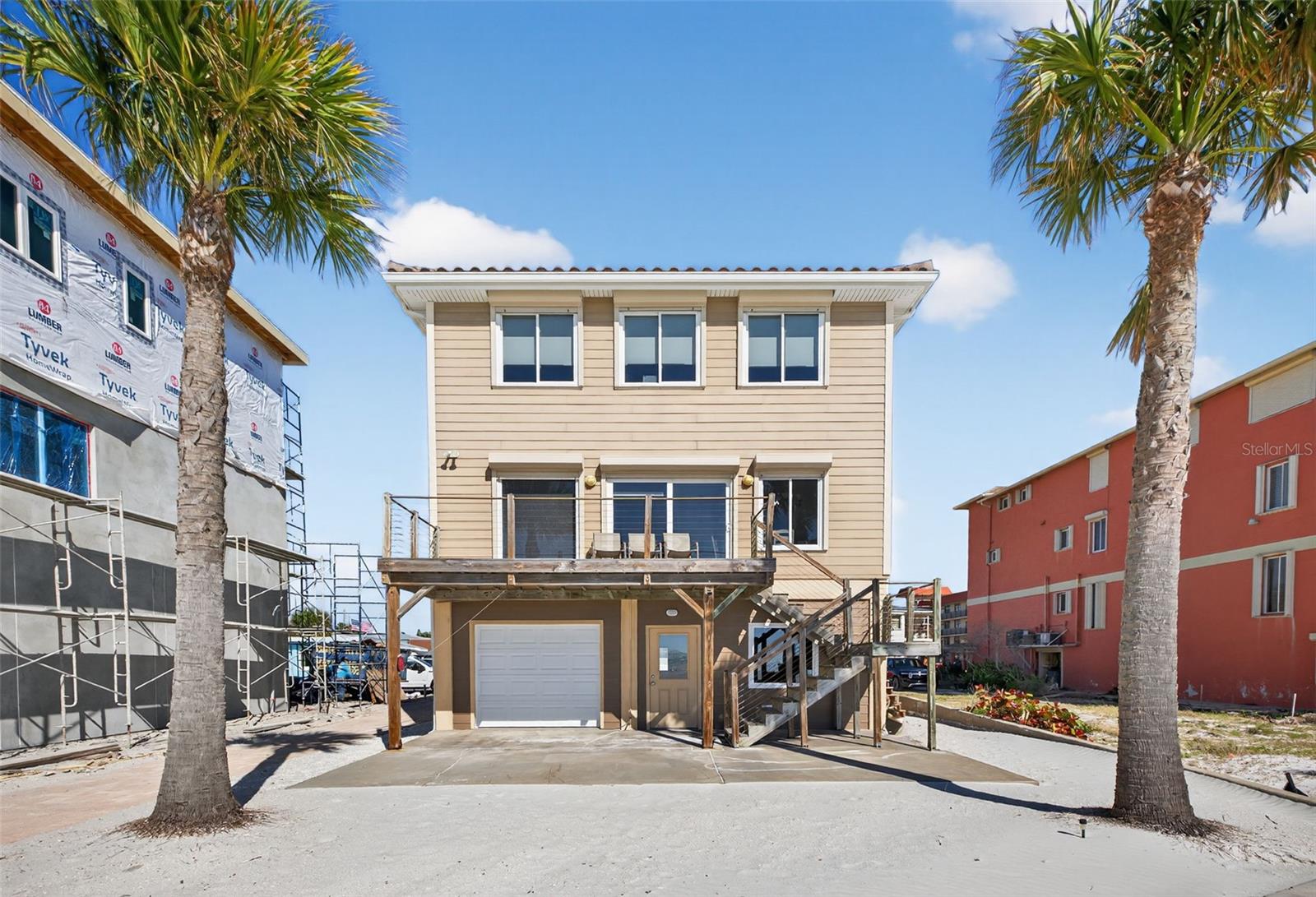 17610 LEE AVE, REDINGTON SHORES, FL, 33708