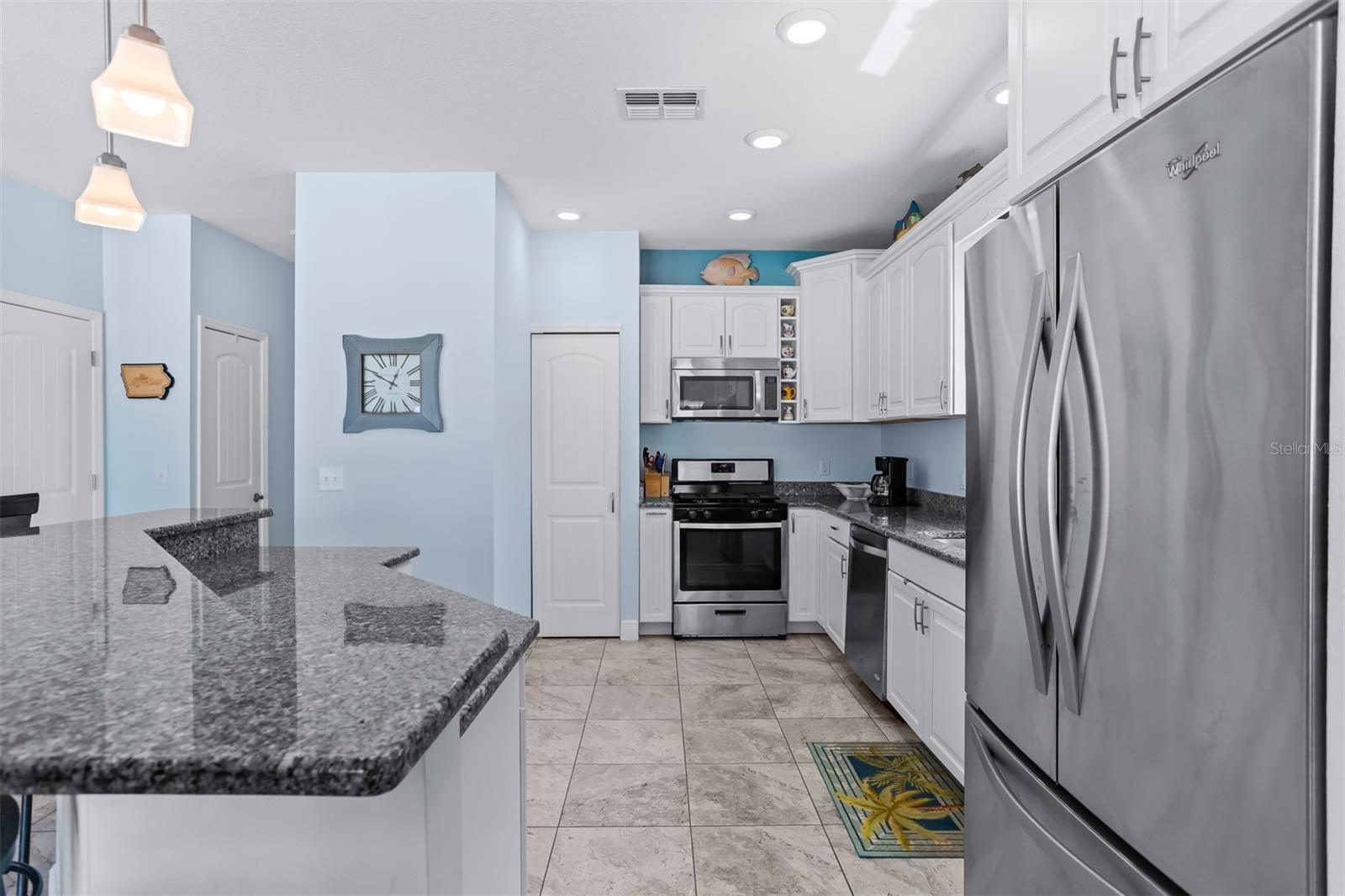 17610 LEE AVE, REDINGTON SHORES, FL, 33708
