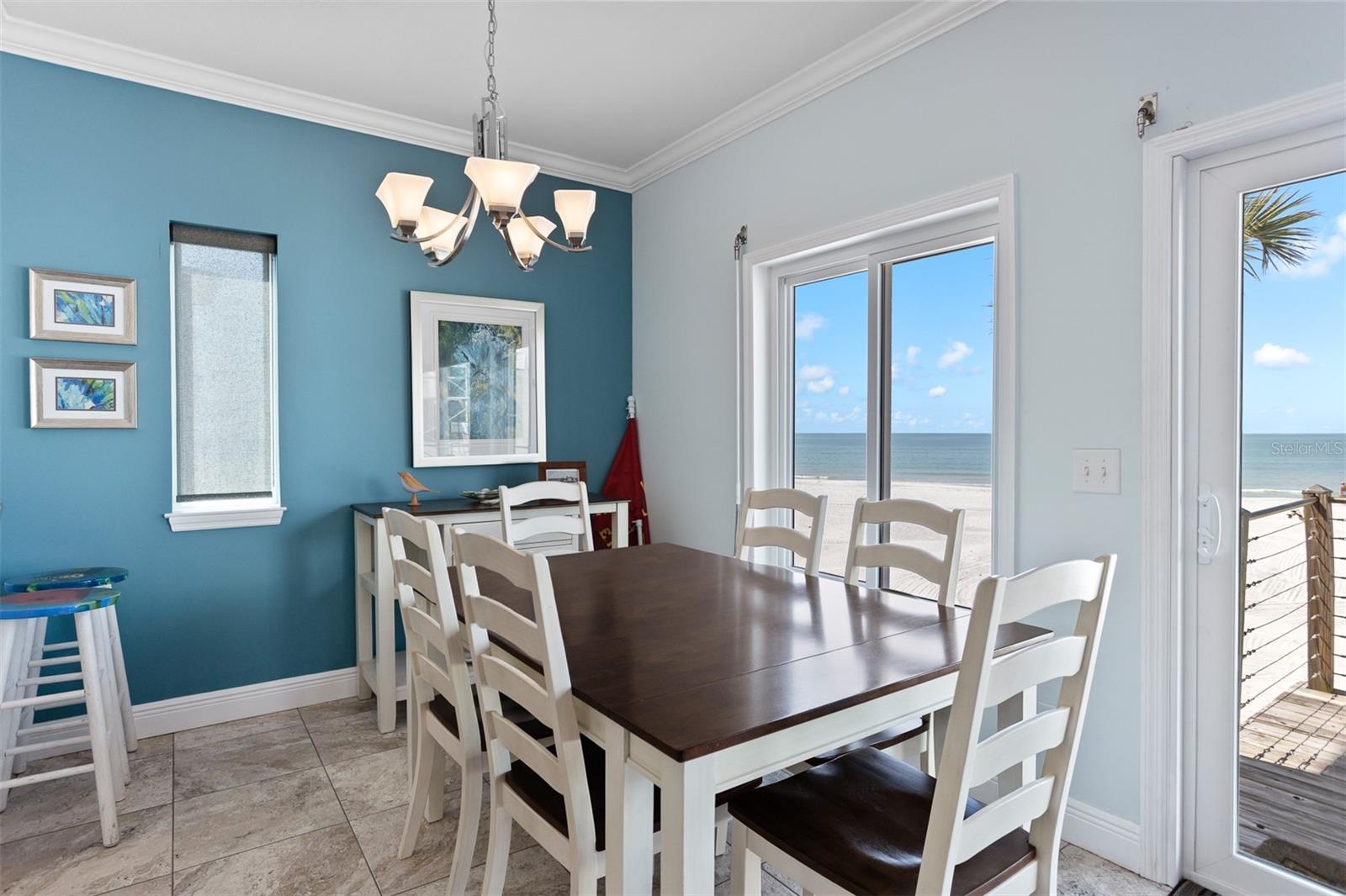 17610 LEE AVE, REDINGTON SHORES, FL, 33708