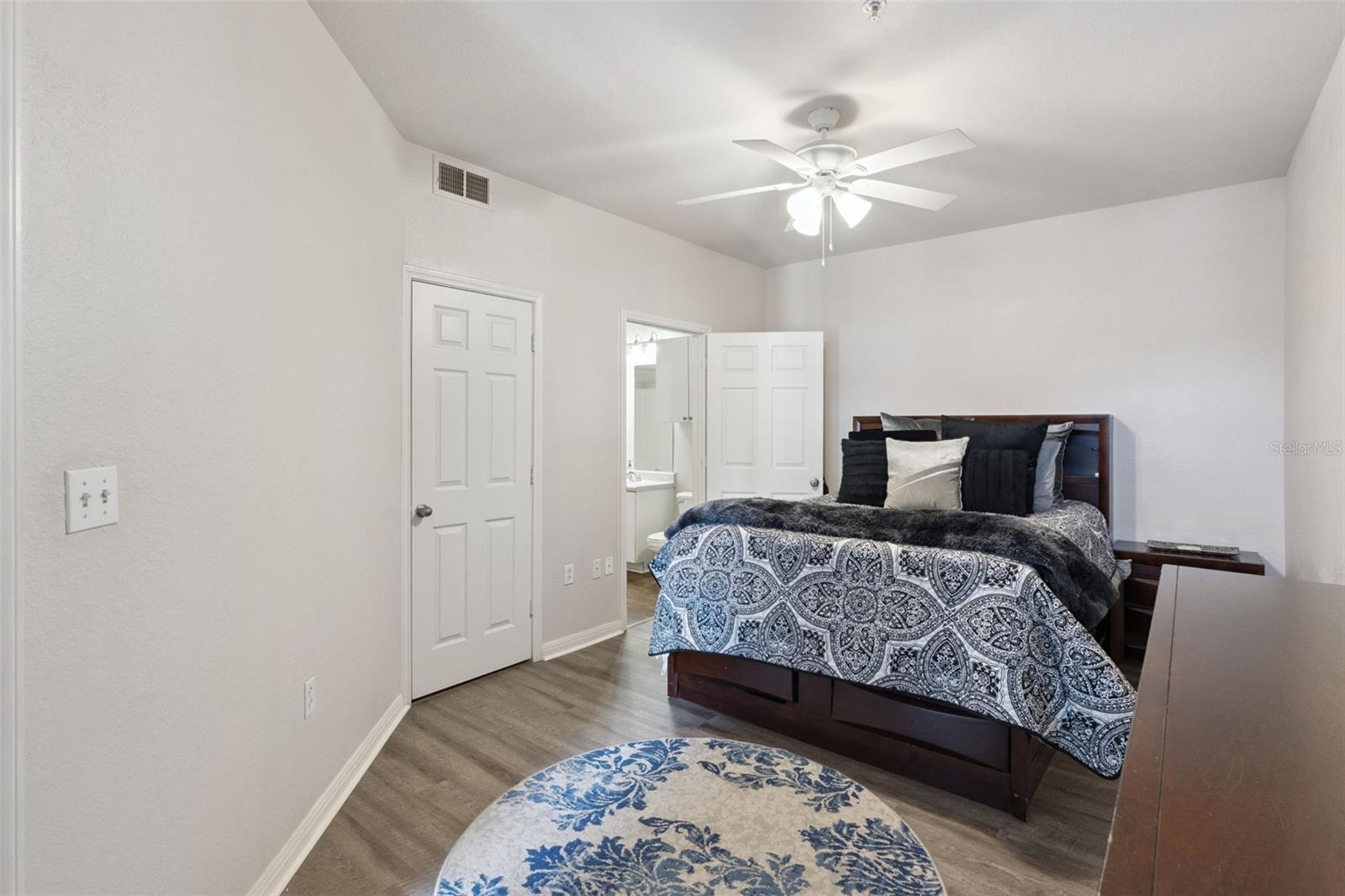911 N ORANGE AVE #509, ORLANDO, FL, 32801