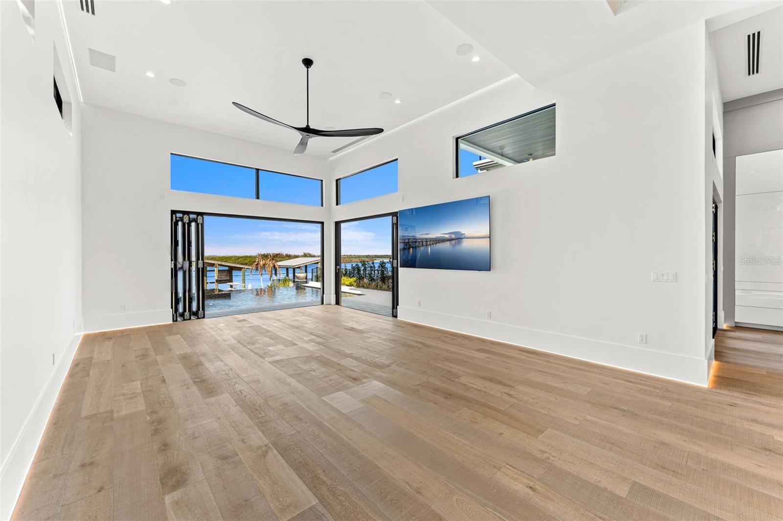1194 N PENINSULA AVE, NEW SMYRNA BEACH, FL, 32169