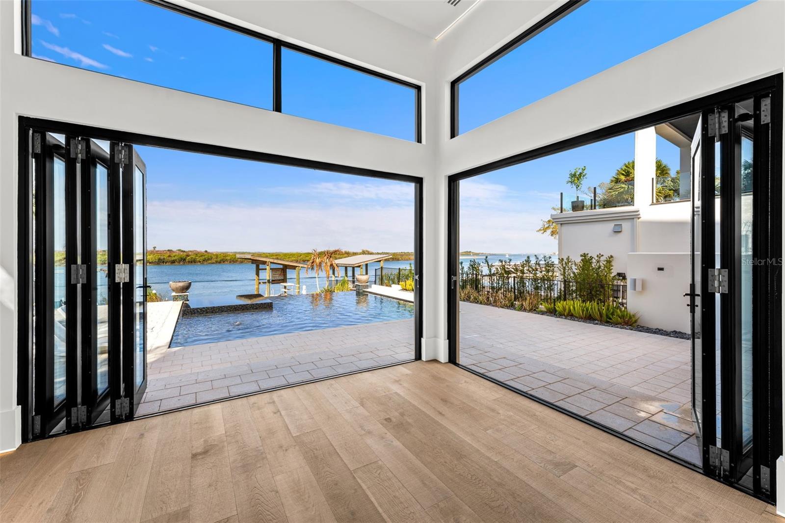 1194 N PENINSULA AVE, NEW SMYRNA BEACH, FL, 32169