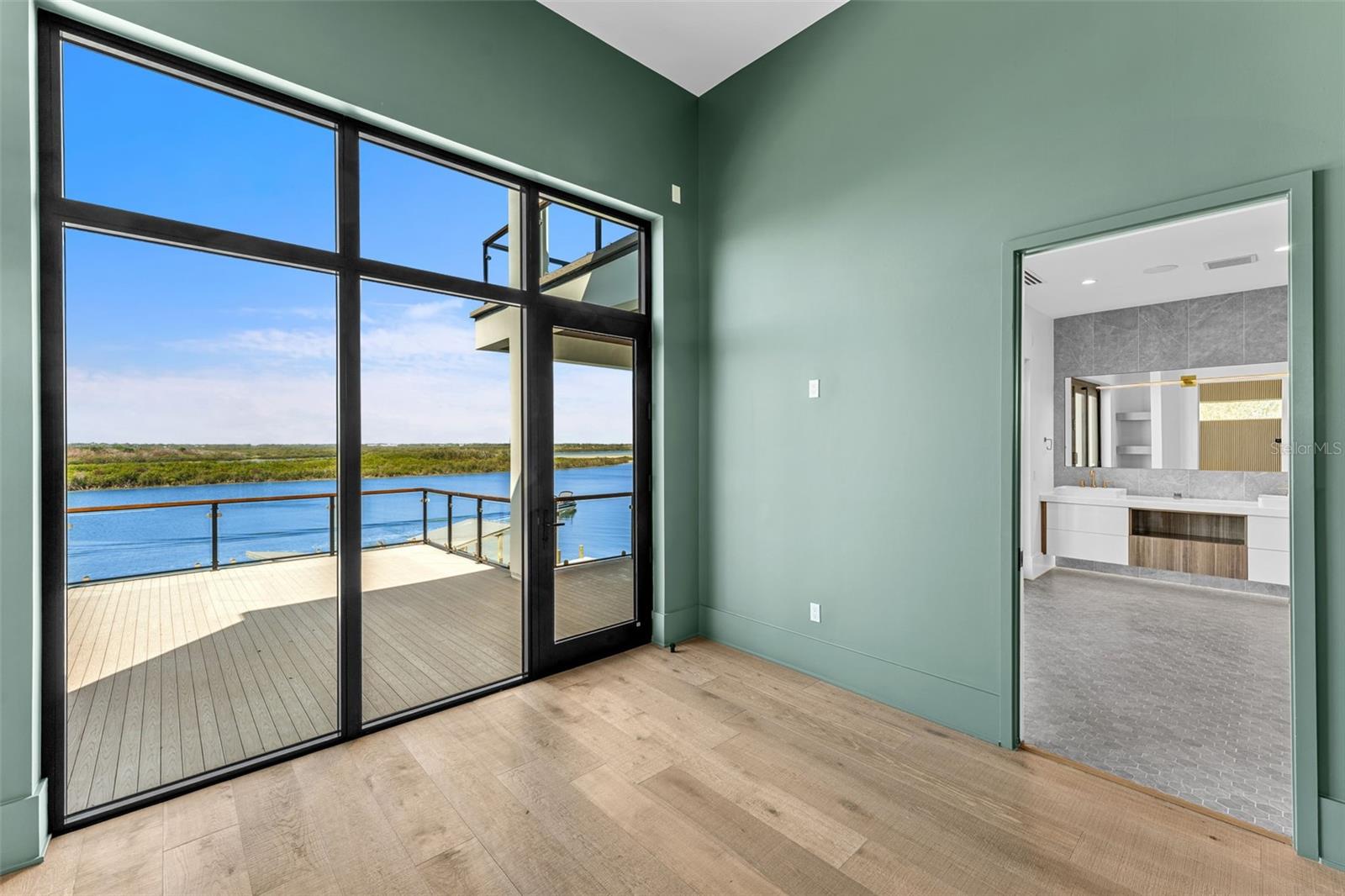 1194 N PENINSULA AVE, NEW SMYRNA BEACH, FL, 32169