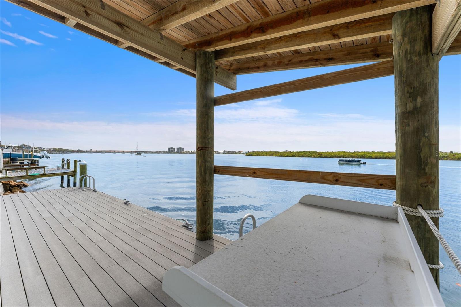 1194 N PENINSULA AVE, NEW SMYRNA BEACH, FL, 32169