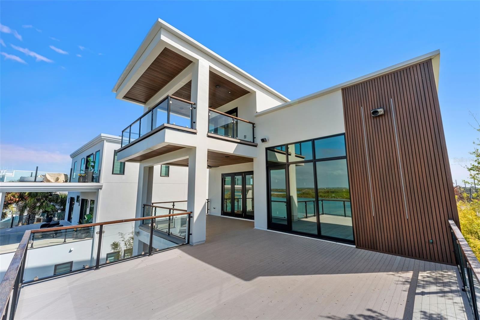1194 N PENINSULA AVE, NEW SMYRNA BEACH, FL, 32169
