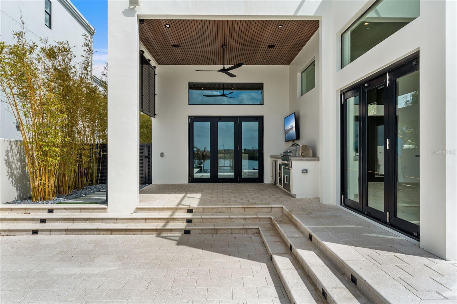 1194 N PENINSULA AVE, NEW SMYRNA BEACH, FL, 32169