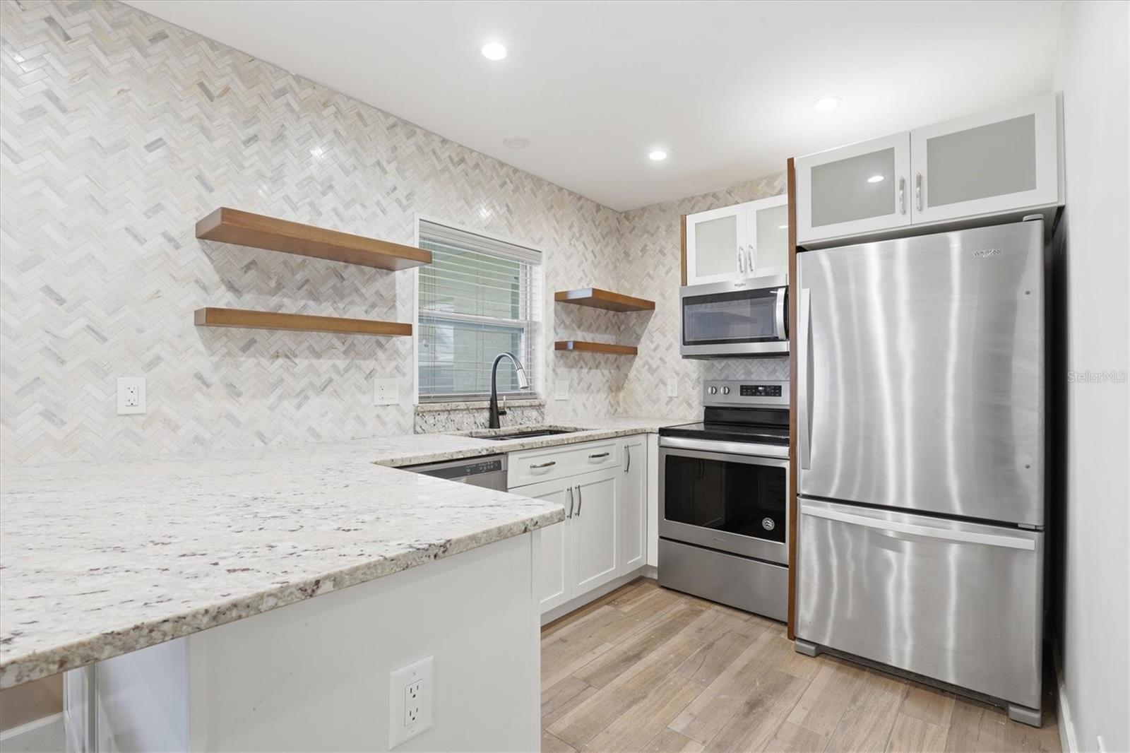 1250 S PINELLAS AVE #214, TARPON SPRINGS, FL, 34689