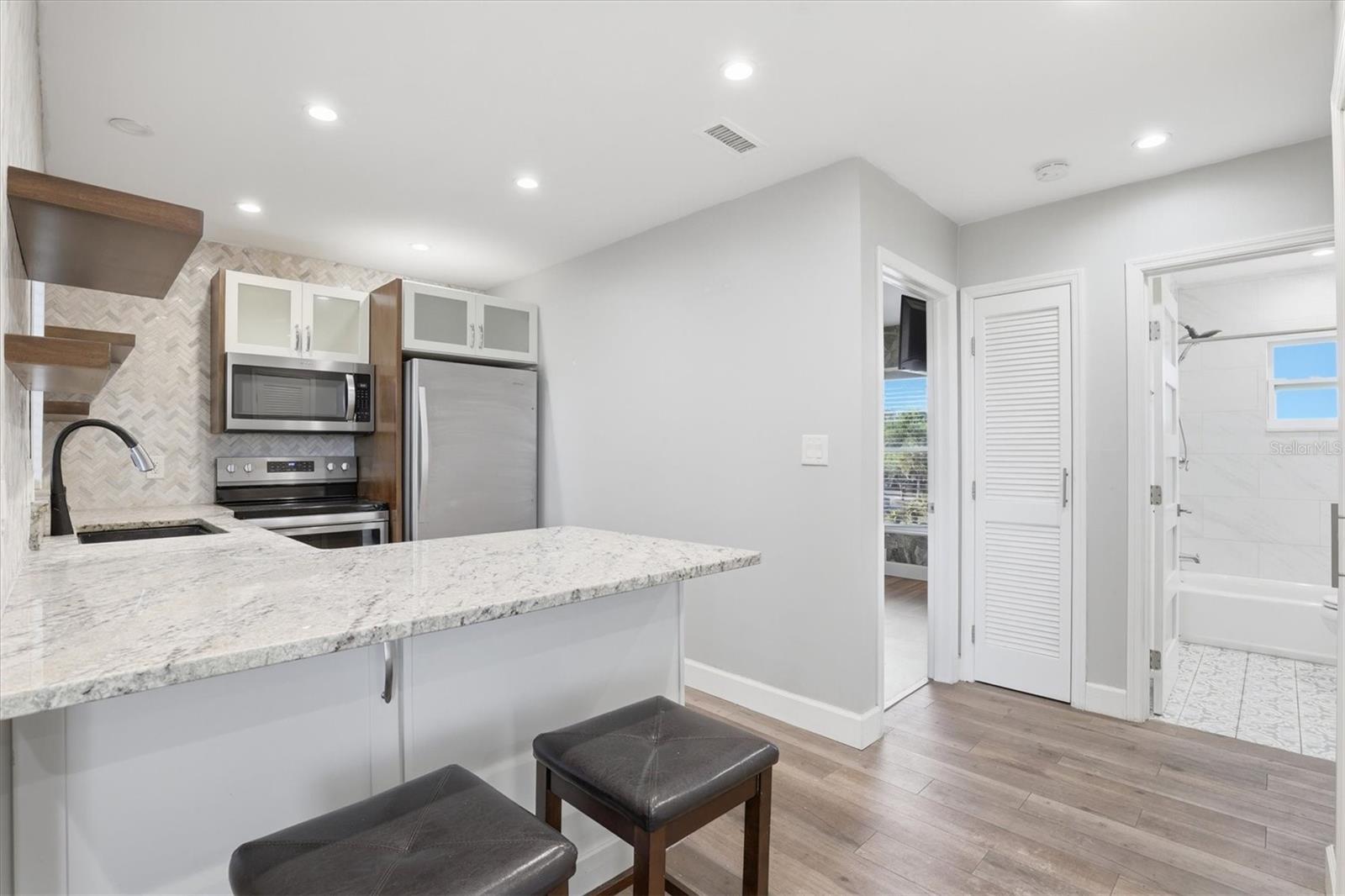 1250 S PINELLAS AVE #214, TARPON SPRINGS, FL, 34689