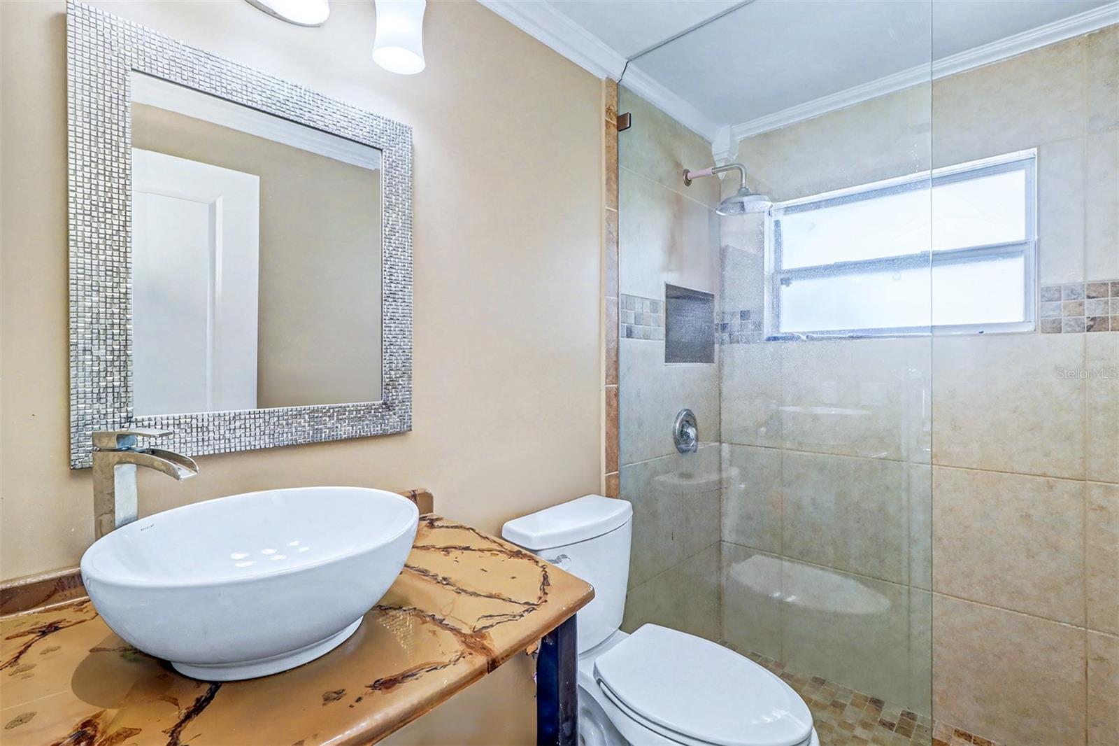 8751 ORIENT WAY NE, ST PETERSBURG, FL, 33702