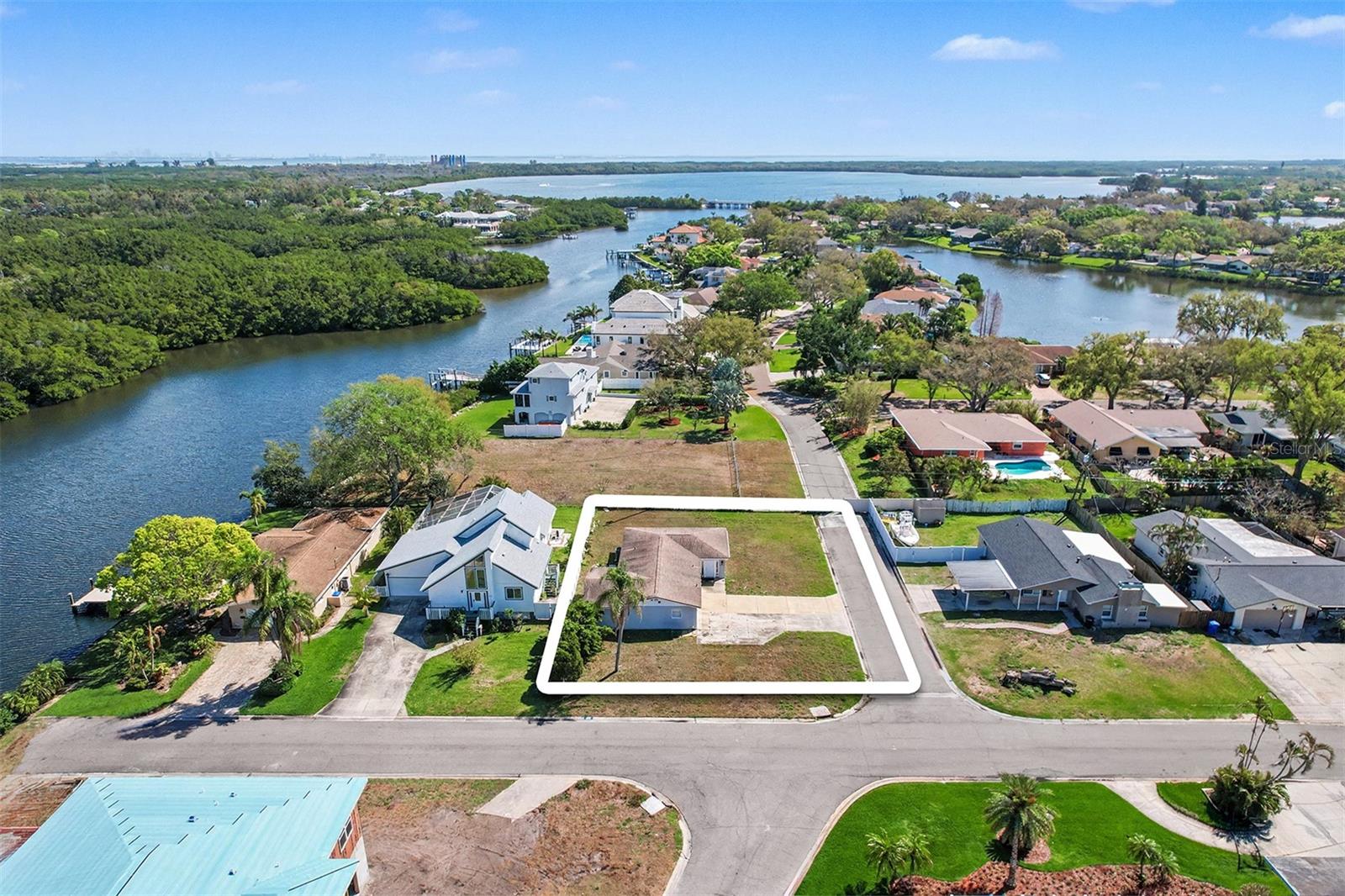 8751 ORIENT WAY NE, ST PETERSBURG, FL, 33702