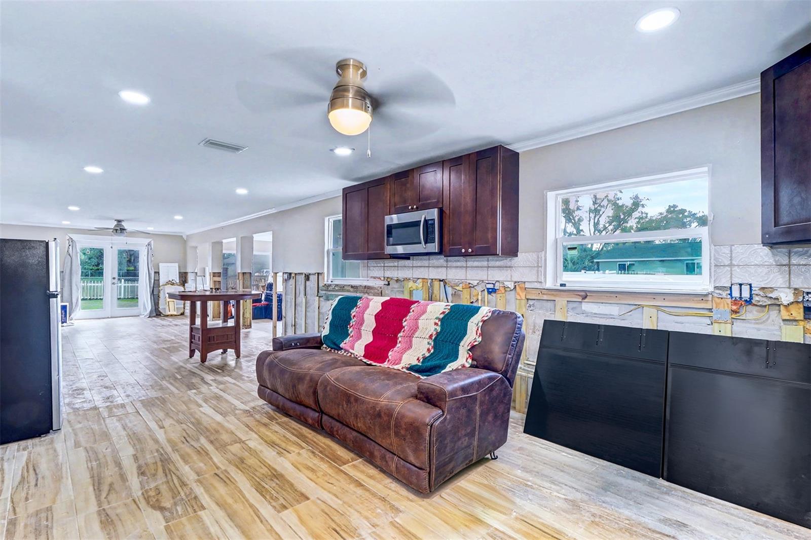 8751 ORIENT WAY NE, ST PETERSBURG, FL, 33702