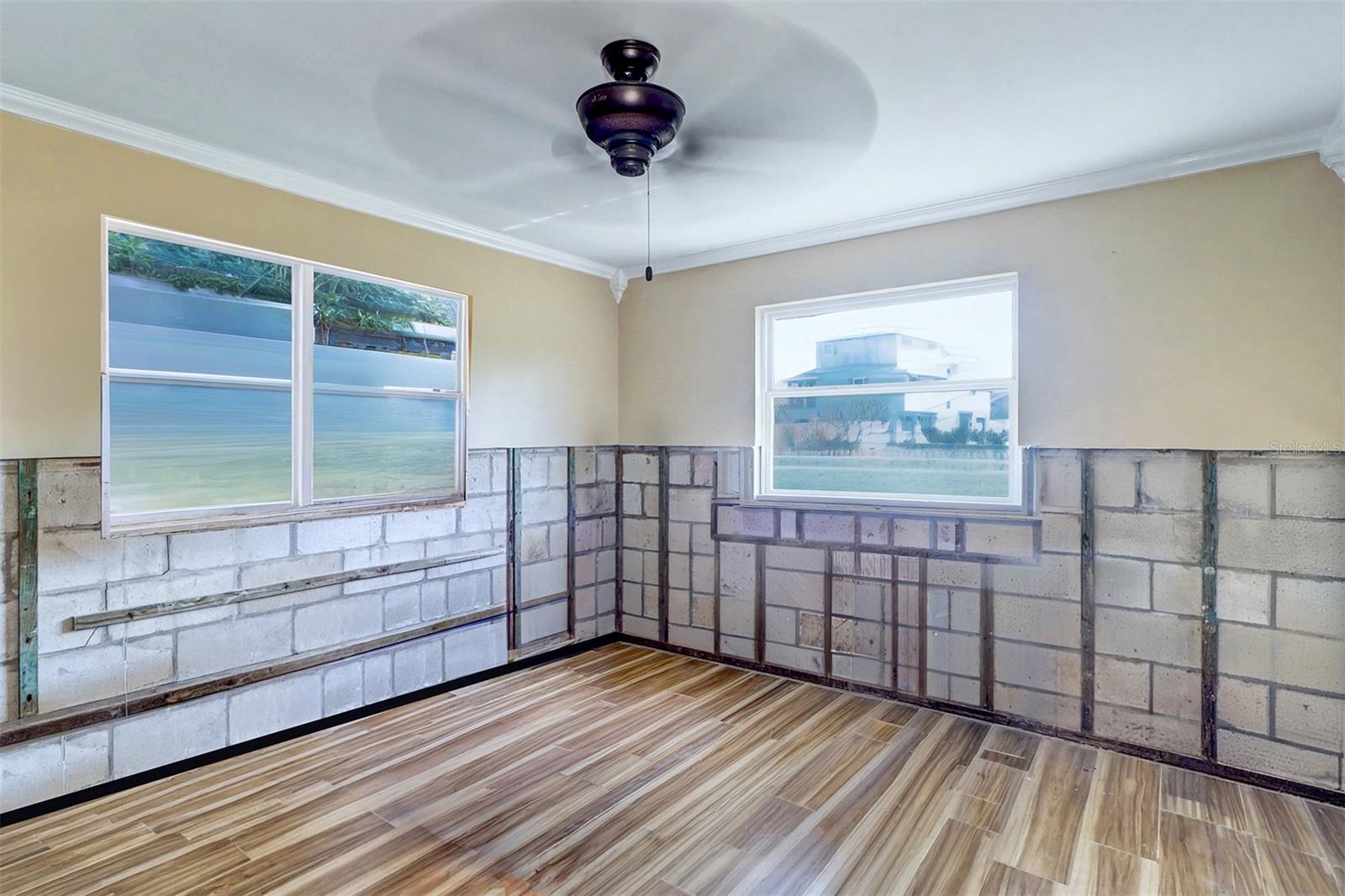 8751 ORIENT WAY NE, ST PETERSBURG, FL, 33702