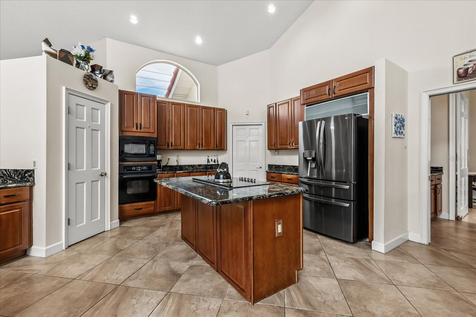 1036 GOLF VALLEY DR, APOPKA, FL, 32712