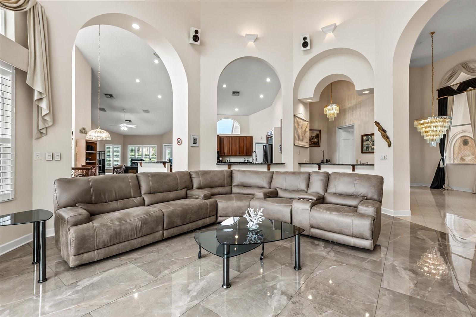 1036 GOLF VALLEY DR, APOPKA, FL, 32712