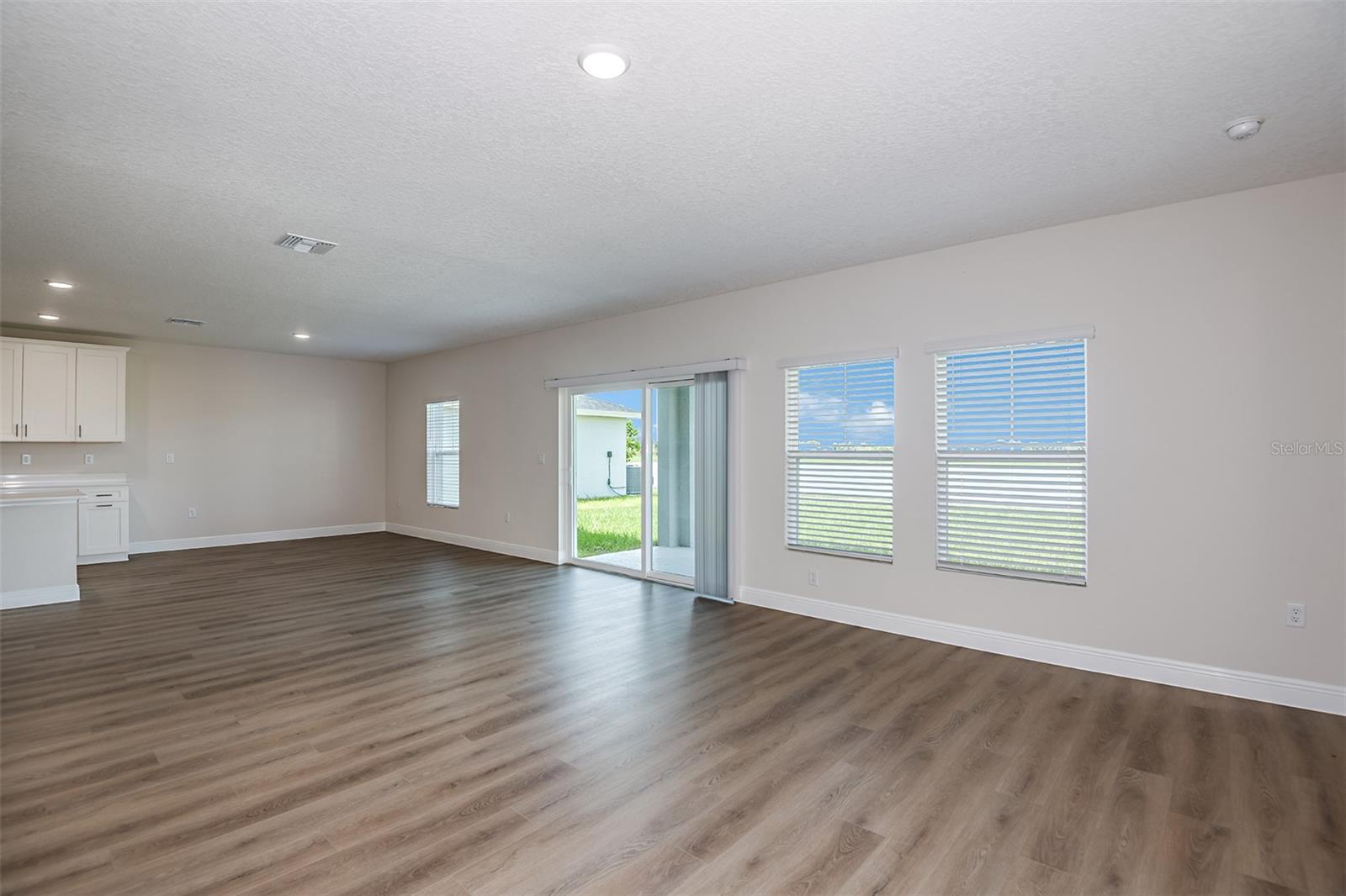 31717 BIENVILLE LN, WESLEY CHAPEL, FL, 33545