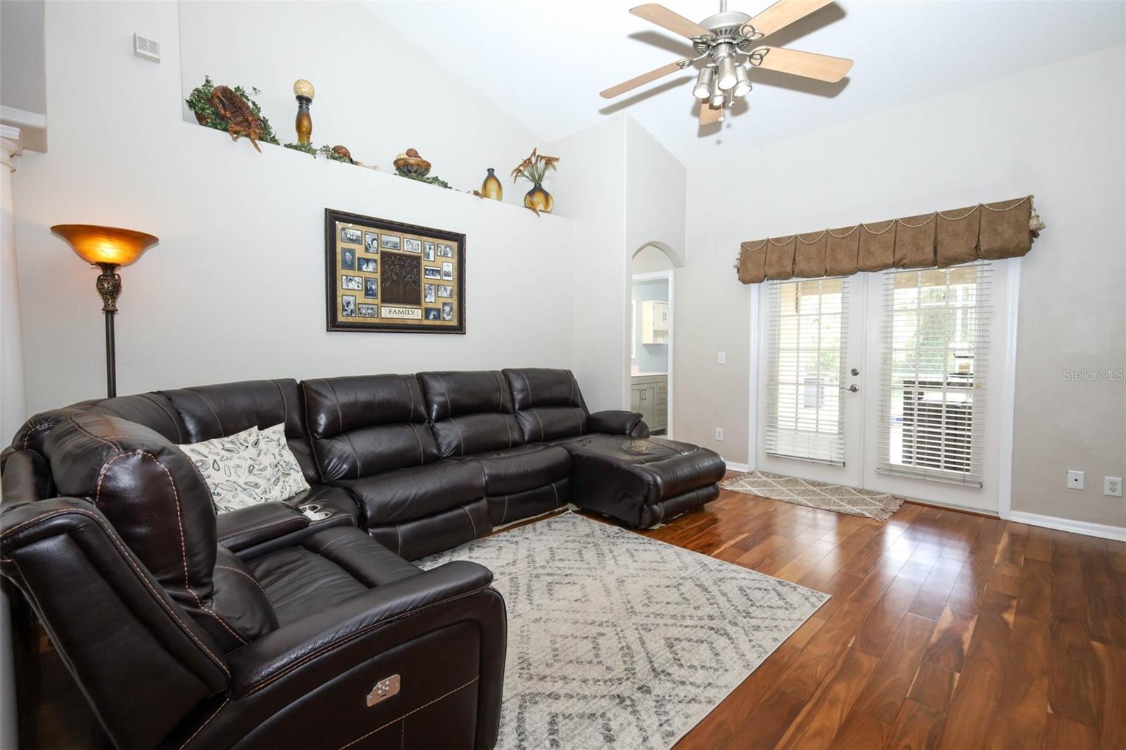 1621 PARKGLEN CIR, APOPKA, FL, 32712
