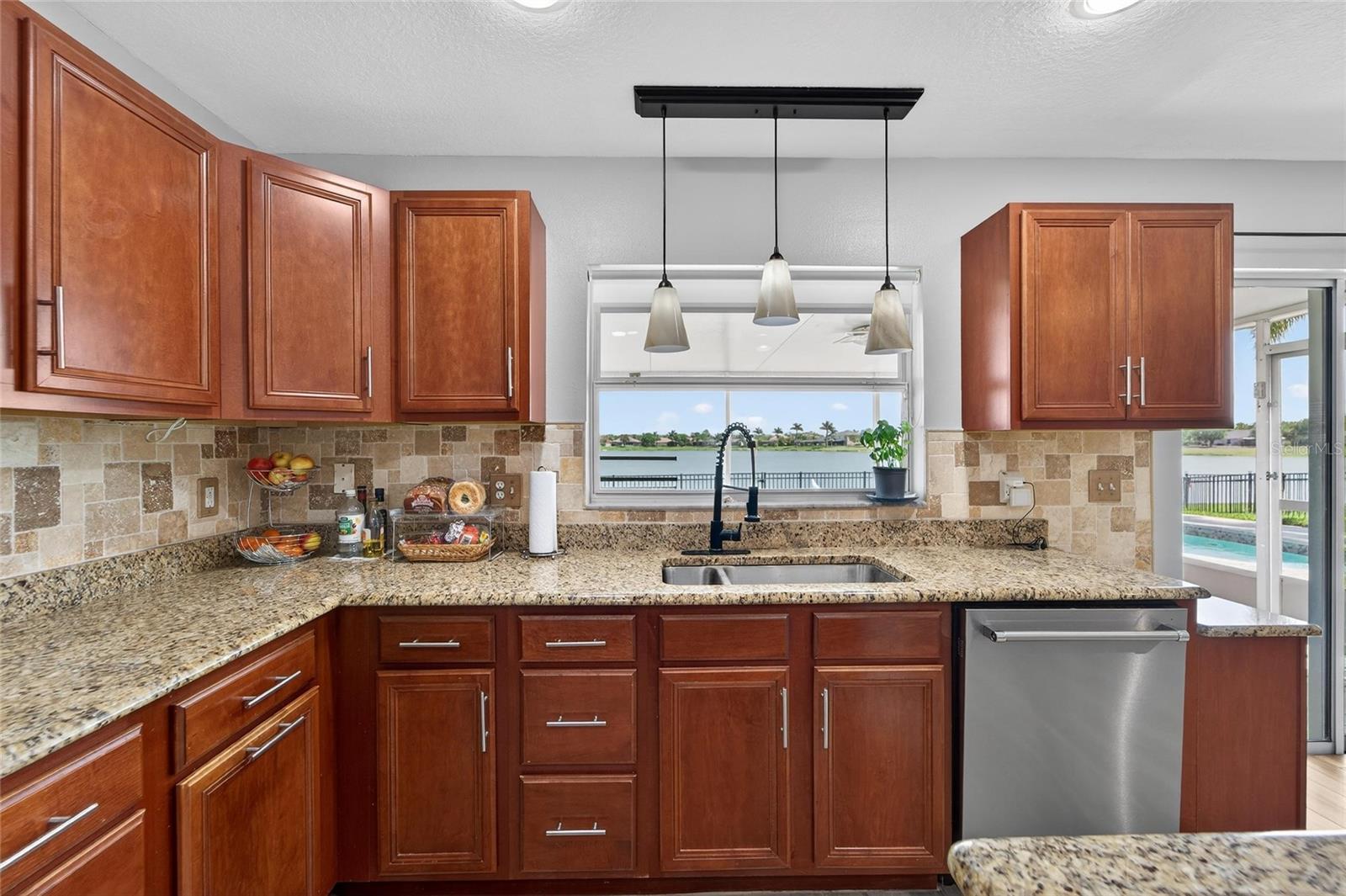 5325 SANDY SHELL DR, APOLLO BEACH, FL, 33572