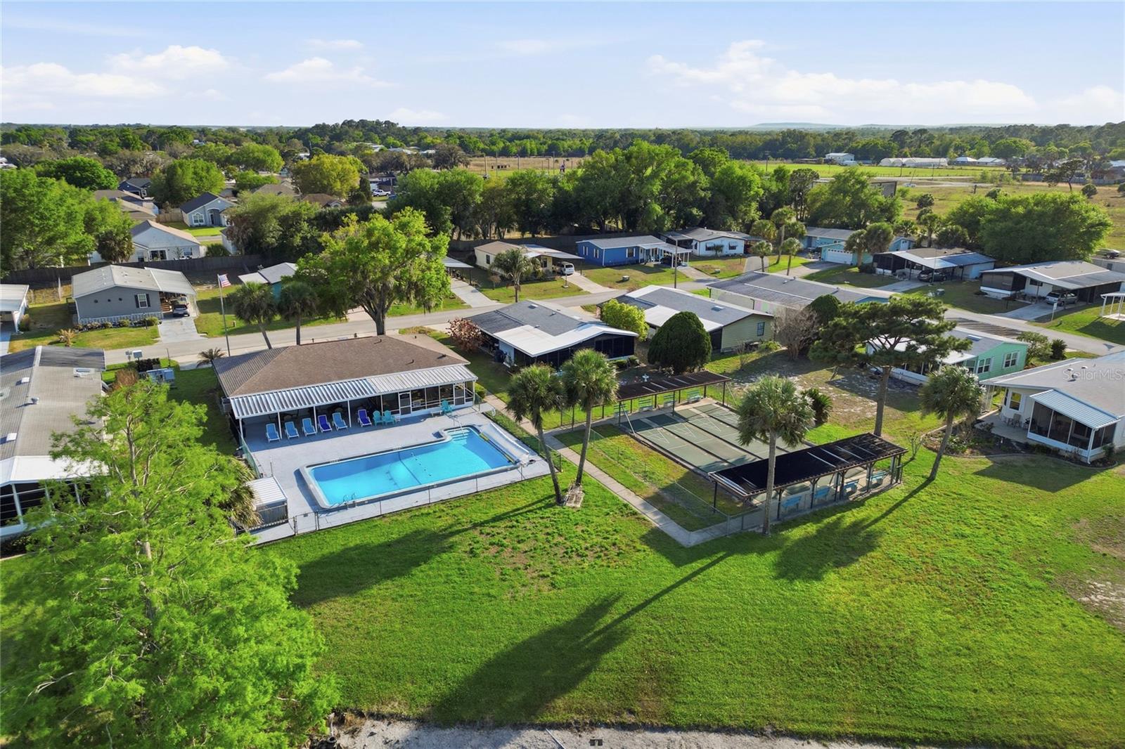409 VILLAGE CIR SW, WINTER HAVEN, FL, 33880
