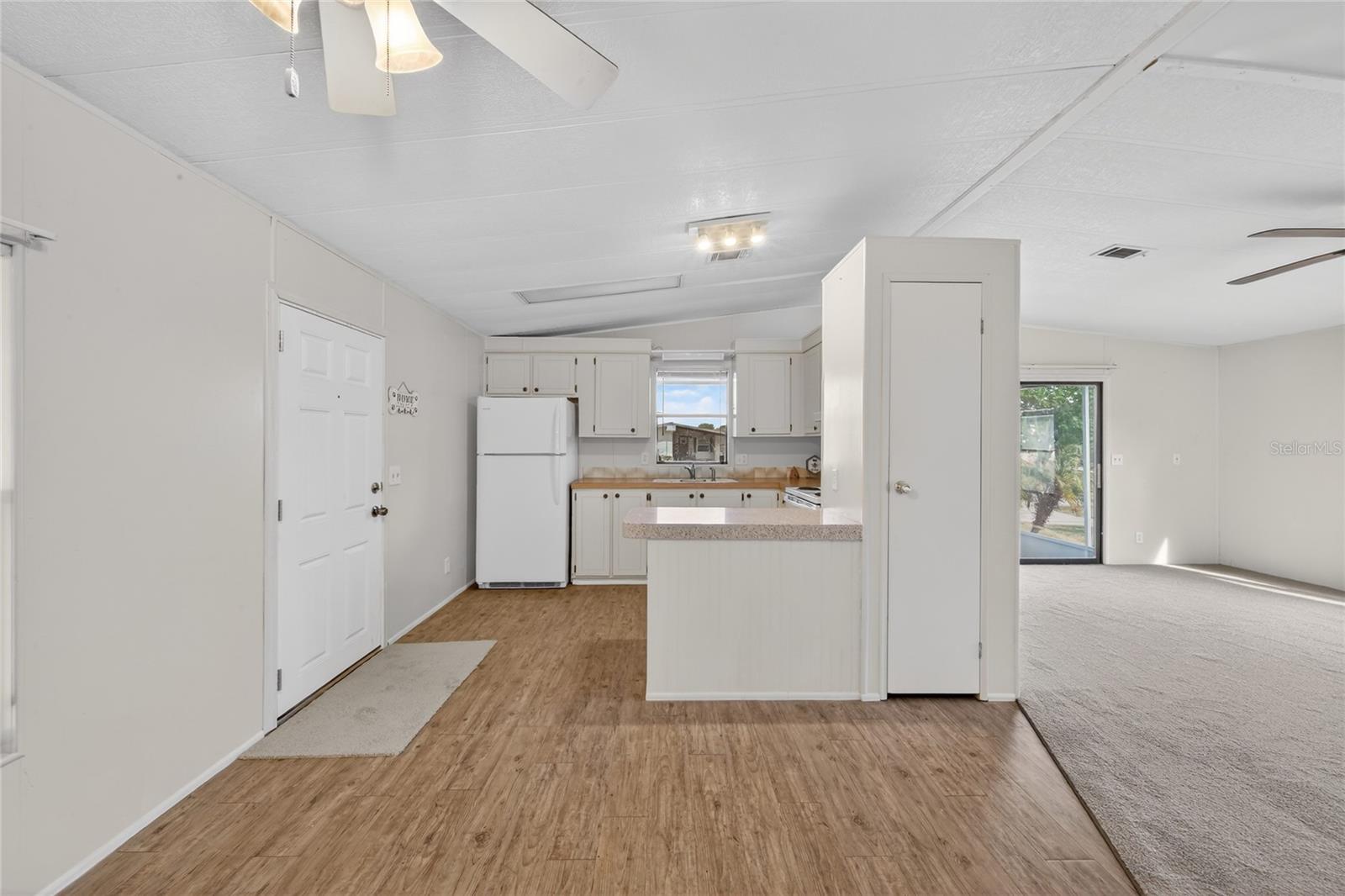 409 VILLAGE CIR SW, WINTER HAVEN, FL, 33880