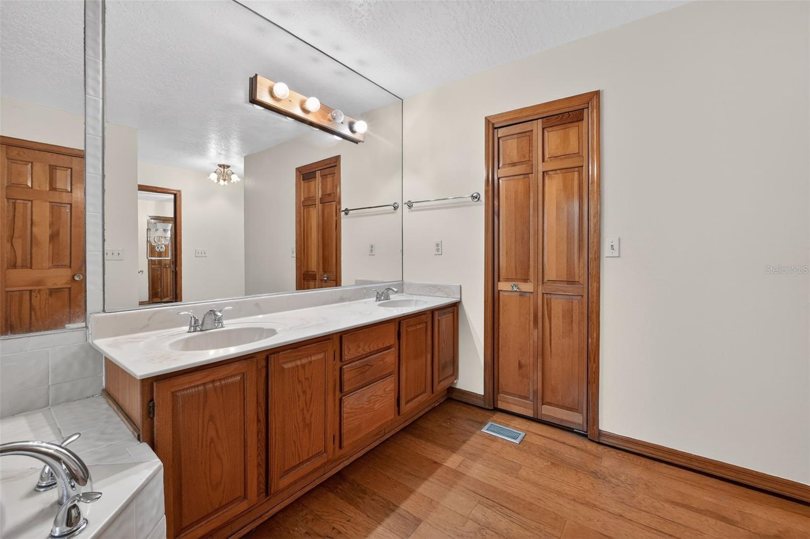3380 LIONEL RD, MIMS, FL, 32754