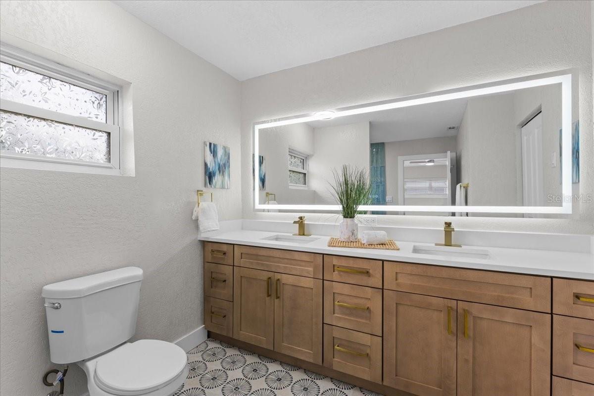 2530 W DIANA ST, TAMPA, FL, 33614